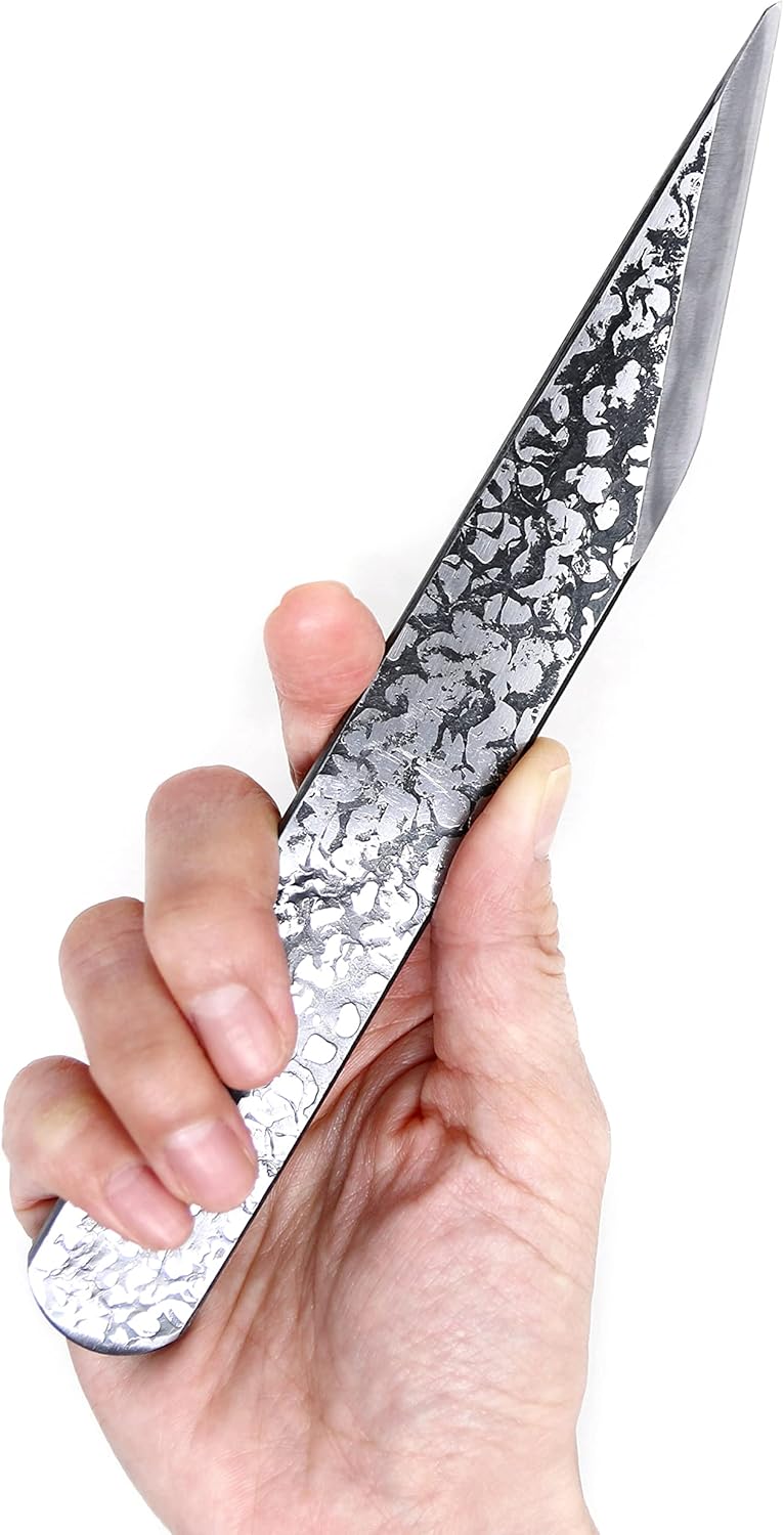KAKURI Kiridashi Knife Right Hand 24mm, Hand Forged Japanese Carbon Steel Blade with Hammered Pattern, Made in Japan