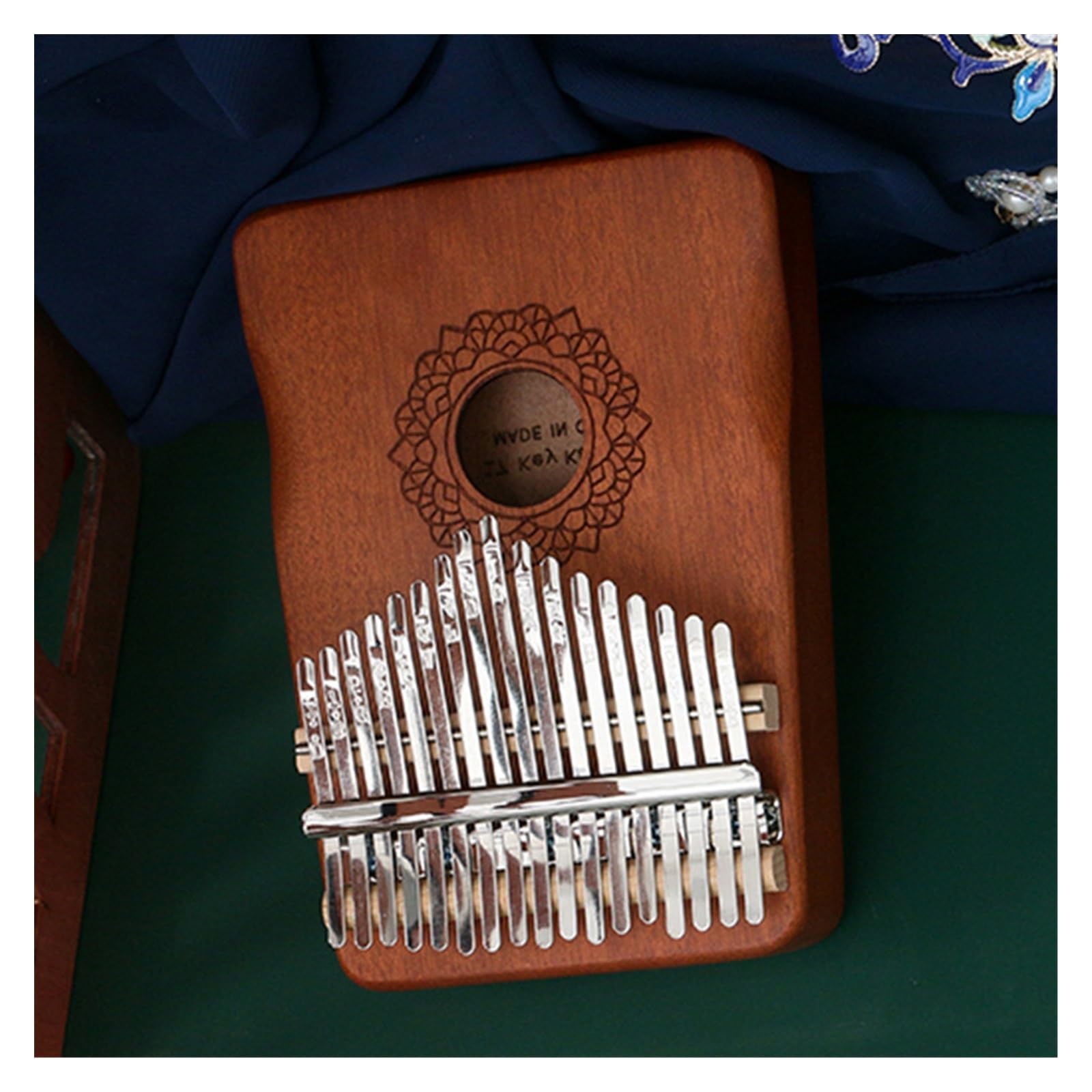 Kalimba Kolorowa osłona dłoni w stylu retro skala chromatyczna 17-tonowy fortepian kciukowy Kalimba dla początkujących przenośny fortepian na palec