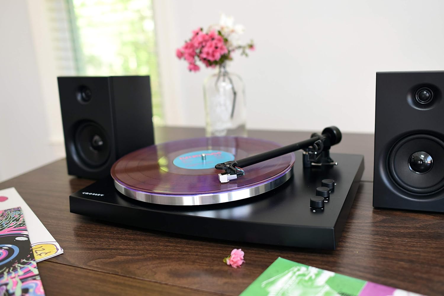 Uр Tо 40% оƒƒ Crosley T150A-BK Modern 2-Speed Bluetooth Turntable System with Variable Weighted Tone Arm and Stereo Speakers, Black