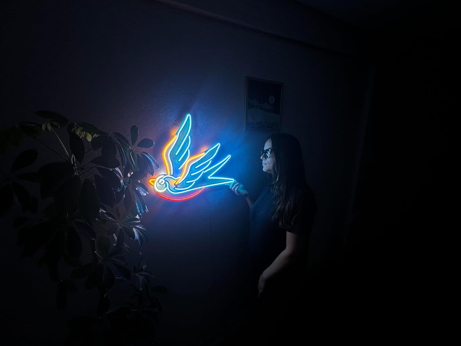 Sparrow Neon Metal Wall Art, Neon Wall Decor, Neon Wall Sign, Flying Bird Wall Sign, Led Room Decor, Home Office Decor, (Without Remote Control)