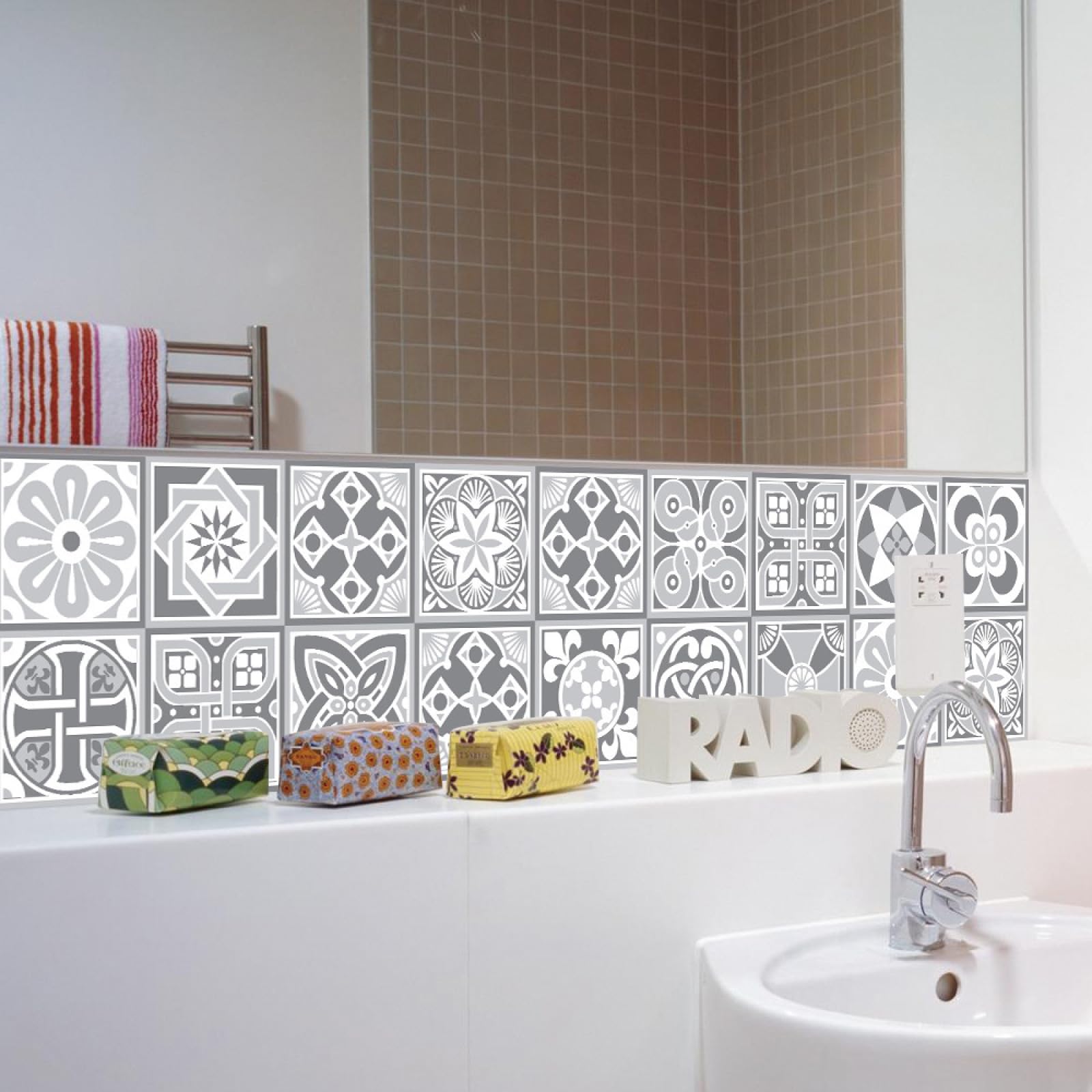 Piastrelle Adesive Cucina Modello Grigio Chiaro Pavimento pvc Adesivo Mobili Decorazioni Piastrelle Adesive Bagno Impermeabile Resistenza all'olio Mattonelle Adesive