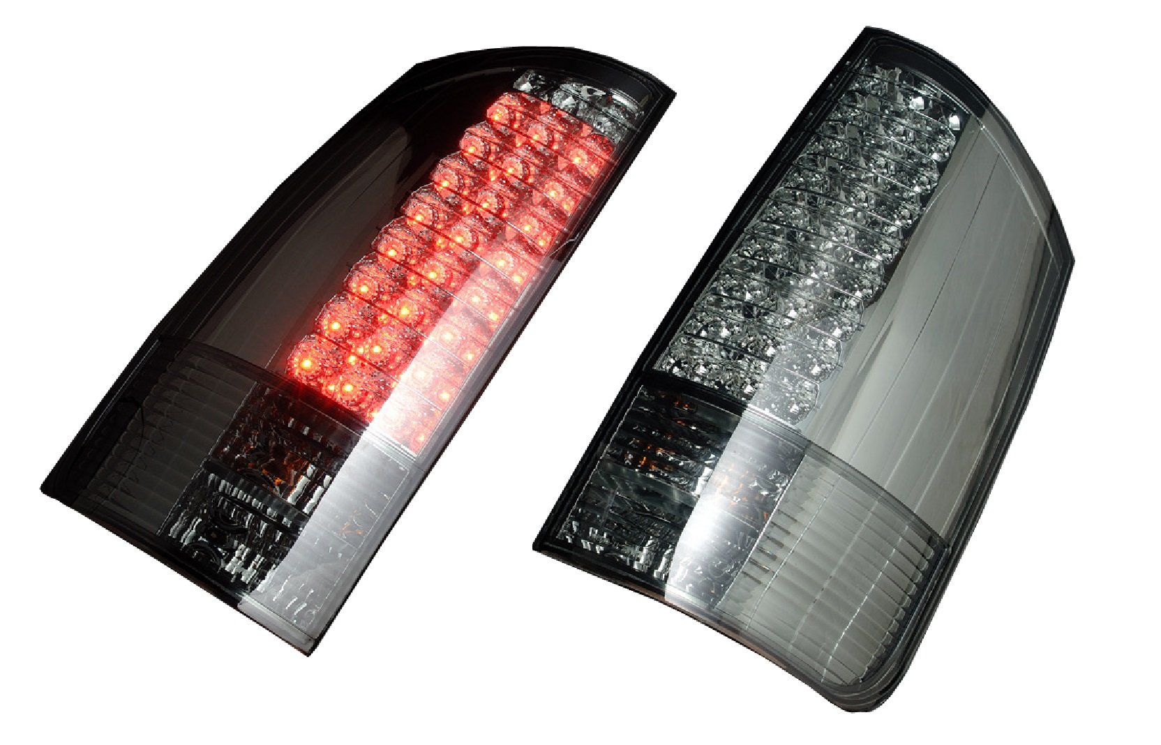 azr60ヴォクシー、ノア用LEDクリアテールランプ Amazon | クリアワールド(ClearWorld)LEDテールランプ【スモークレンズ
