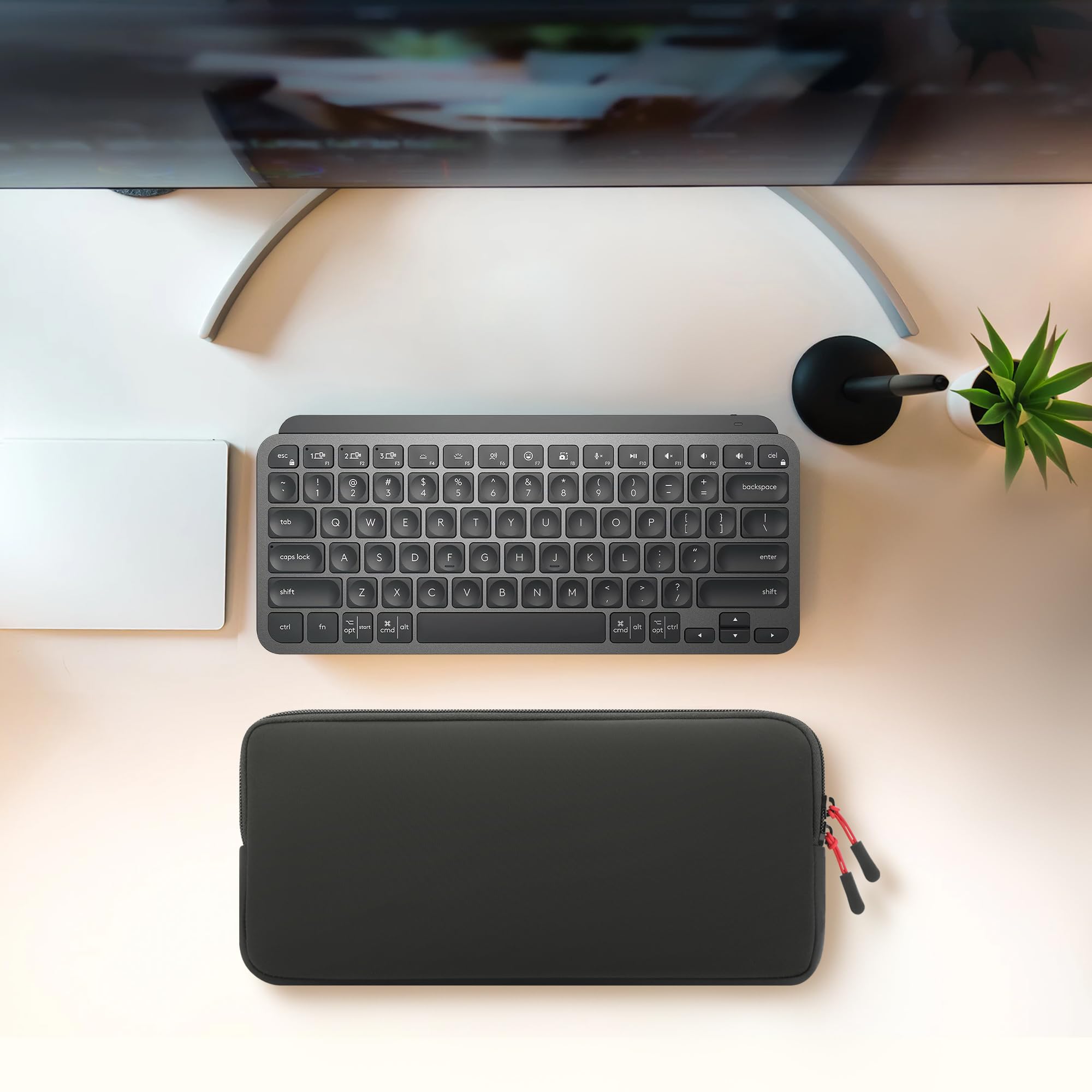 Amazon.co.jp: Geekria キーボードトラベルキャリングケース
