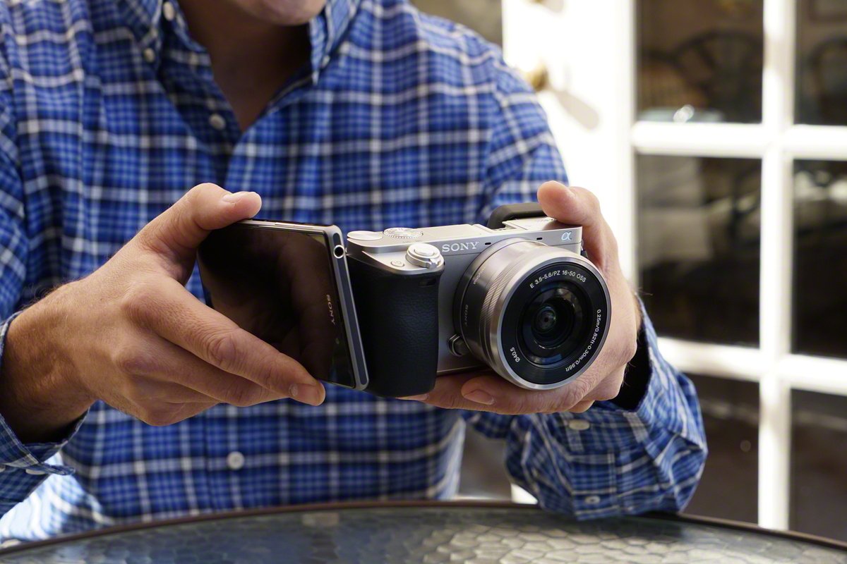Sony Alpha 6000 Fotocamera Digitale Compatta, Body, Obiettivo Intercambiabile, Sensore APS-C CMOS Exmor HD da 24.3 MP, Argento