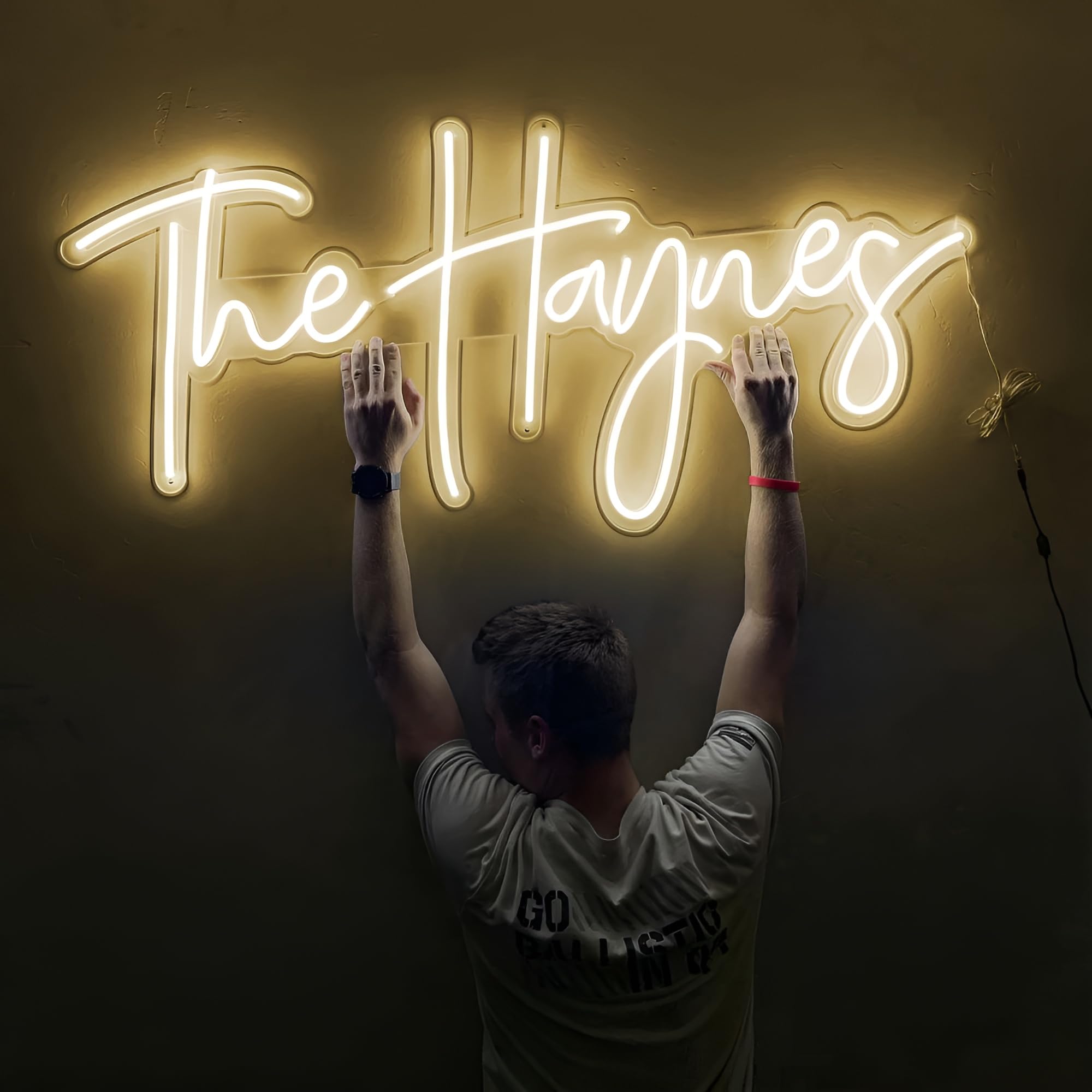 Custom Neon Sign for Wall Decor, Fmaily Name Neon Sign Customizable for Wedding Family Party Events, Personalized Led Name Light Signs for Birthday Gift, Bedroom Decor