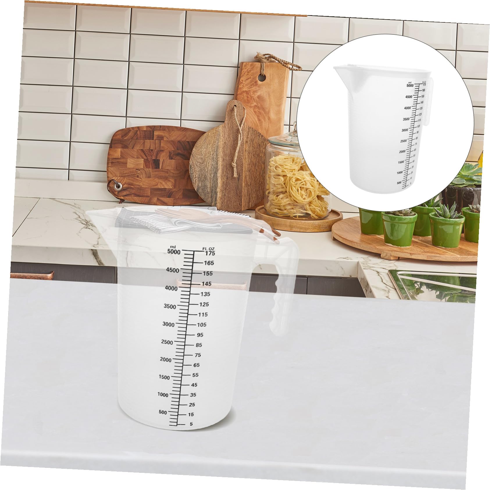 Toyvian Tasse à Mesurer en Plastique Pp 5l avec Couvercle Anti-poussière, Grosse Capacité pour Recettes de Boissons Variées et Cuisines Ouvertes, Visibilité Claire Garantie