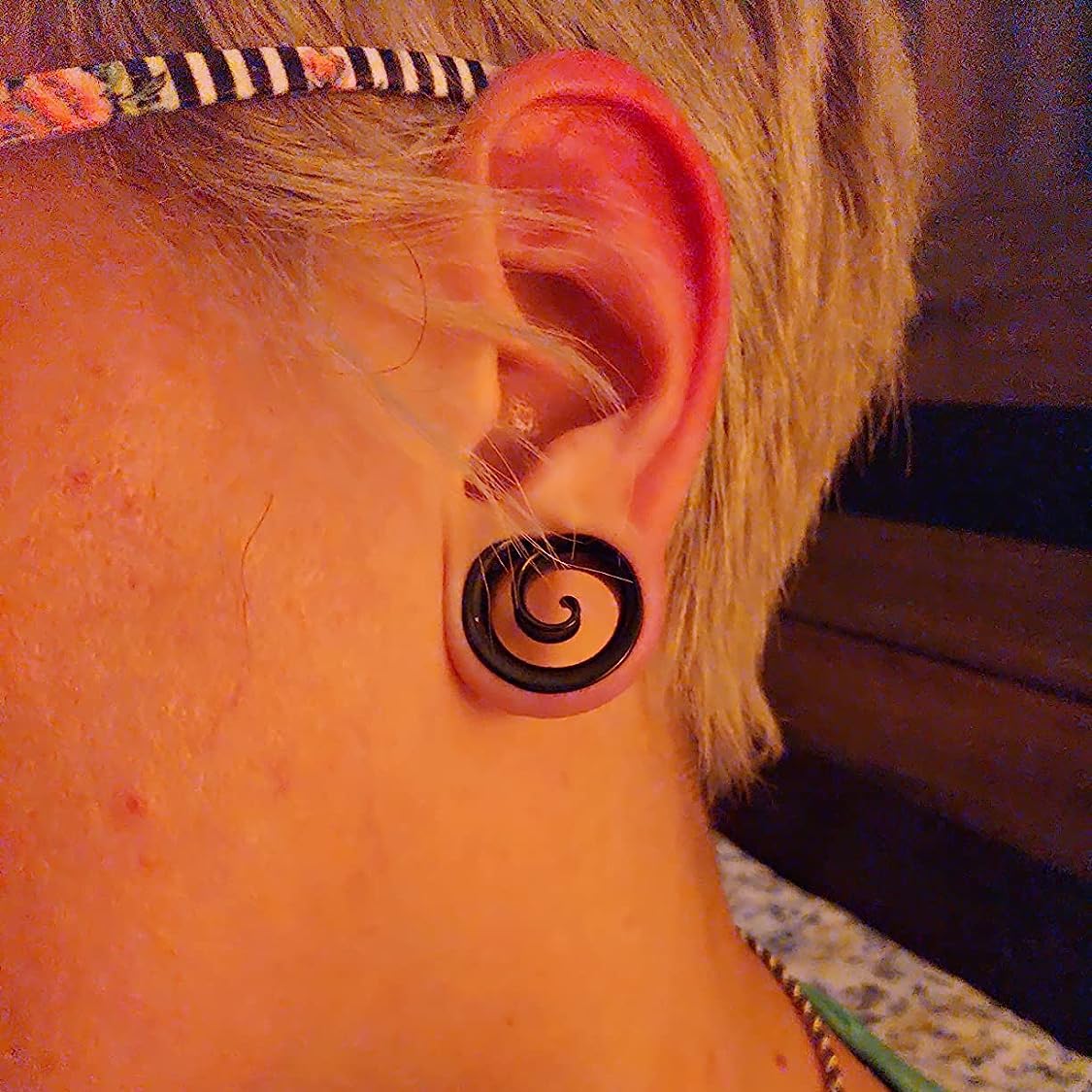 Vankula Ohr Flesh Tunnel Saddles Plug Spirale Edelstahl für Gestreckte Expander Ohrpiercing 8mm bis 25mm