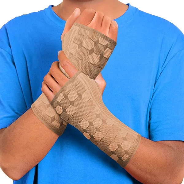 Sparthos Wrist Support Sleeves (Pair) – Compression Wrist Brace for Men and Women - Carpal Tunnel Tendonitis Arthritis Pain Relief for Sports Injuries Arthritic Wrists Palm Hand Pain RSI (Beige-M)