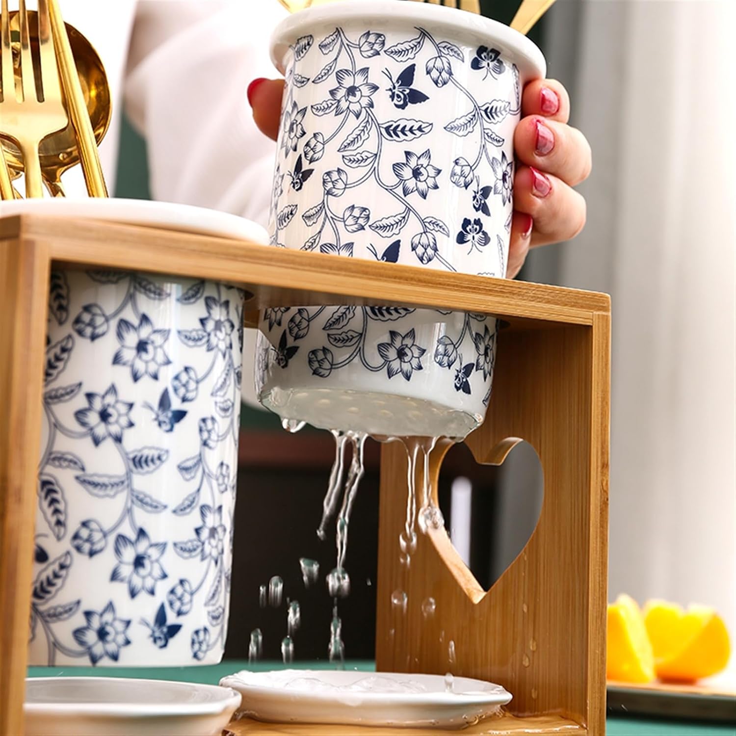 キッチンカウンター用キッチンキャディ調理器具ホルダー、竹製ホルダーと2つのコンパートメント付きセラミックカトラリー水切り器、調理器具