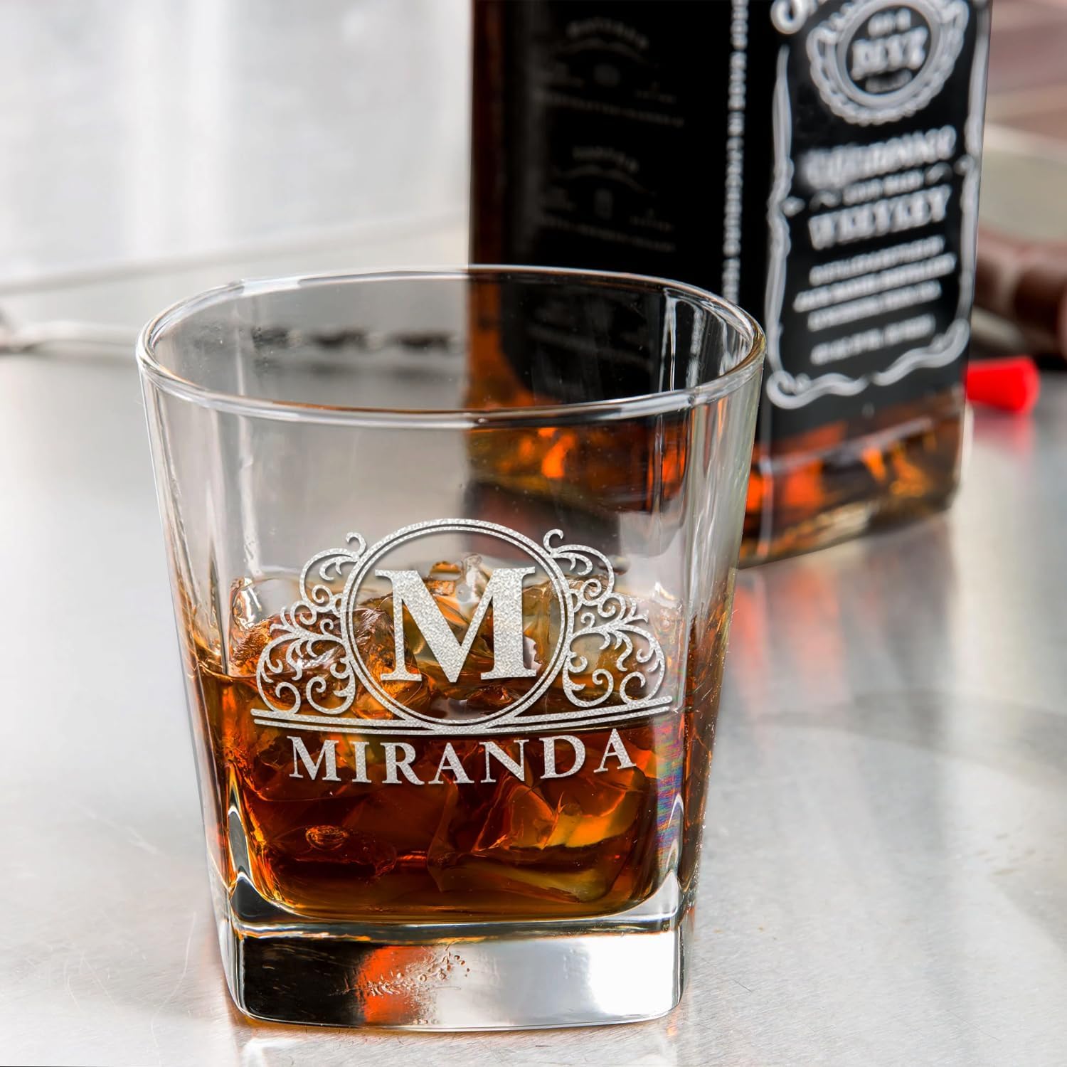 Exquisite 12 oz Personalized Bourbon Glass with Black Bottom - Elaborate Circle Monogram - Custom Etched Whiskey Glasses - Double Old Fashioned Rocks Cocktail Glass - Gift for Men and Women
