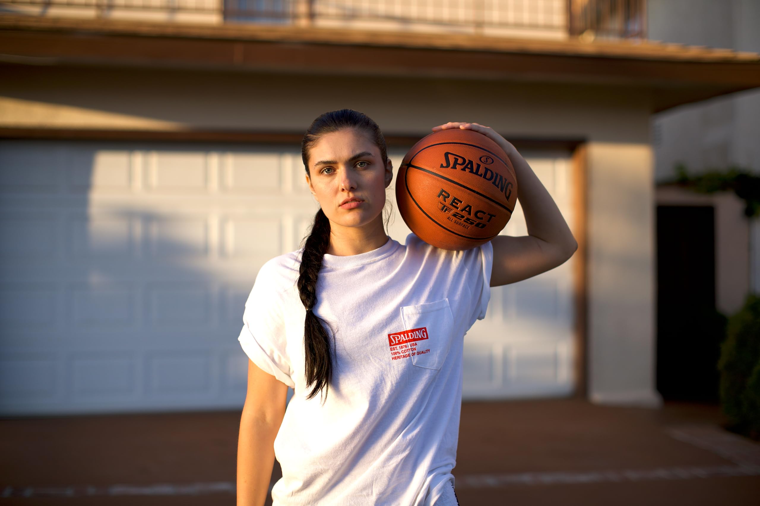 Spalding React TF-250 Piłka do koszykówki wewnątrz i na zewnątrz, 69,8 cm