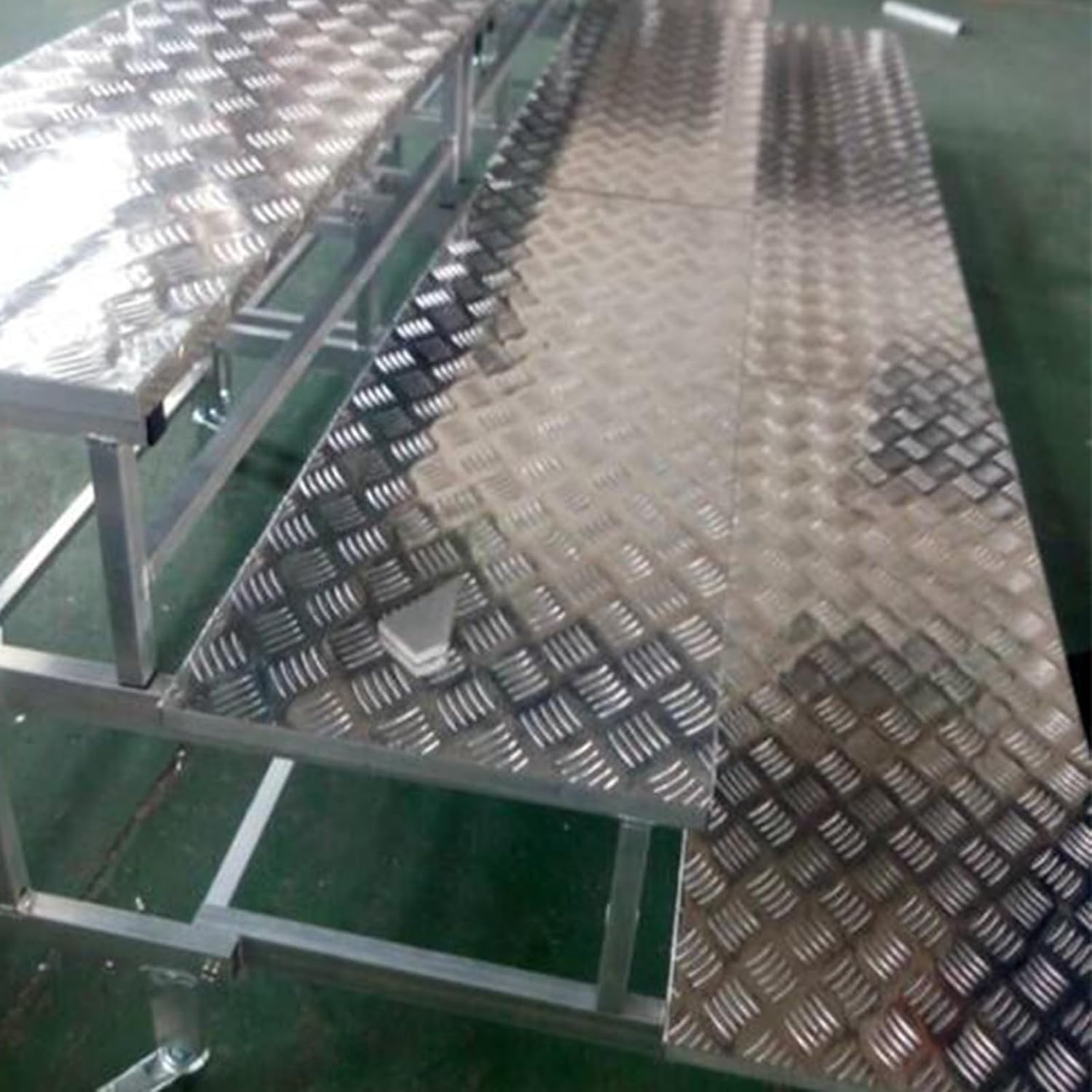 Pure Aluminum Diamond Tread Sheet Metal Plate 12 x 16 x 0.075Inch (1.9MM) Bright Mill Finish 14GA Thickness Aluminum Diamond Tread Plate for Truck, Work Bench, Garage