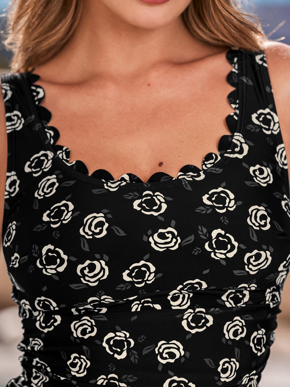CUPSHE Tankini da donna Set Scoop Neck Scallop Trim Due Pezzi Costume Da Bagno Regolabile Spalline Larghe Increspato Costumi Da Bag