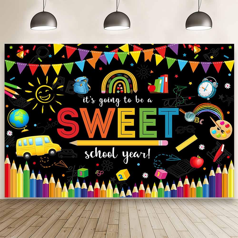 Fotohintergrund "Here's To A Bright School Year" 2,1x1,5 M - Weiß, Schulanfang Partydeko