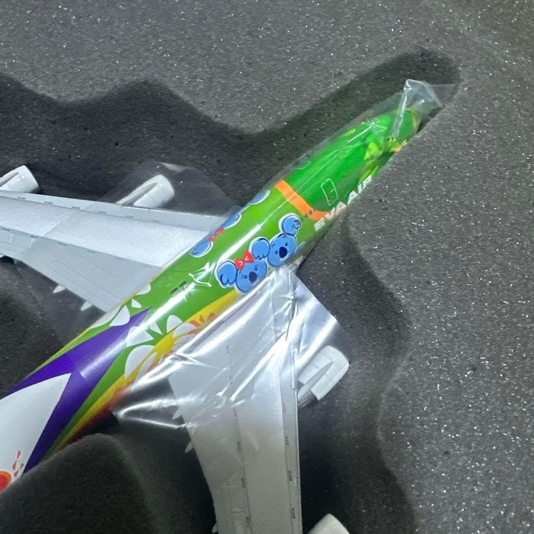 EVAエバー航空Boeing747-400 1/300 hogan特別塗装貴重品 EVAエバー航空