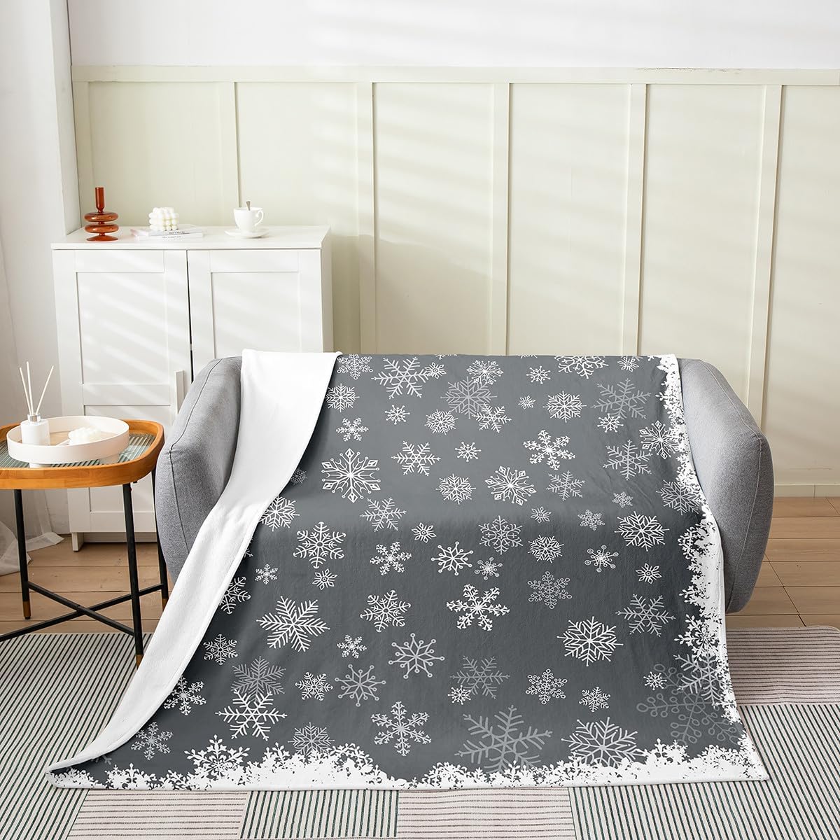 Erosebridal Christmas Fleece Blanket Grey,Modern Xmas Snowflake Throw Blanket for Teens Adult Bedroom Sofa Couch,Winter Iced Snowy Flowers Fuzzy Blanket,Soft Microfiber Plush Bed Blanket Twin 60x80
