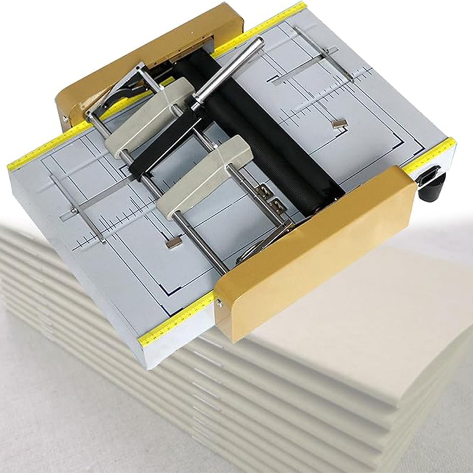 Creatore automatico di brochure per rilegare e piegare documenti, ideale per uso educativo e comunitario