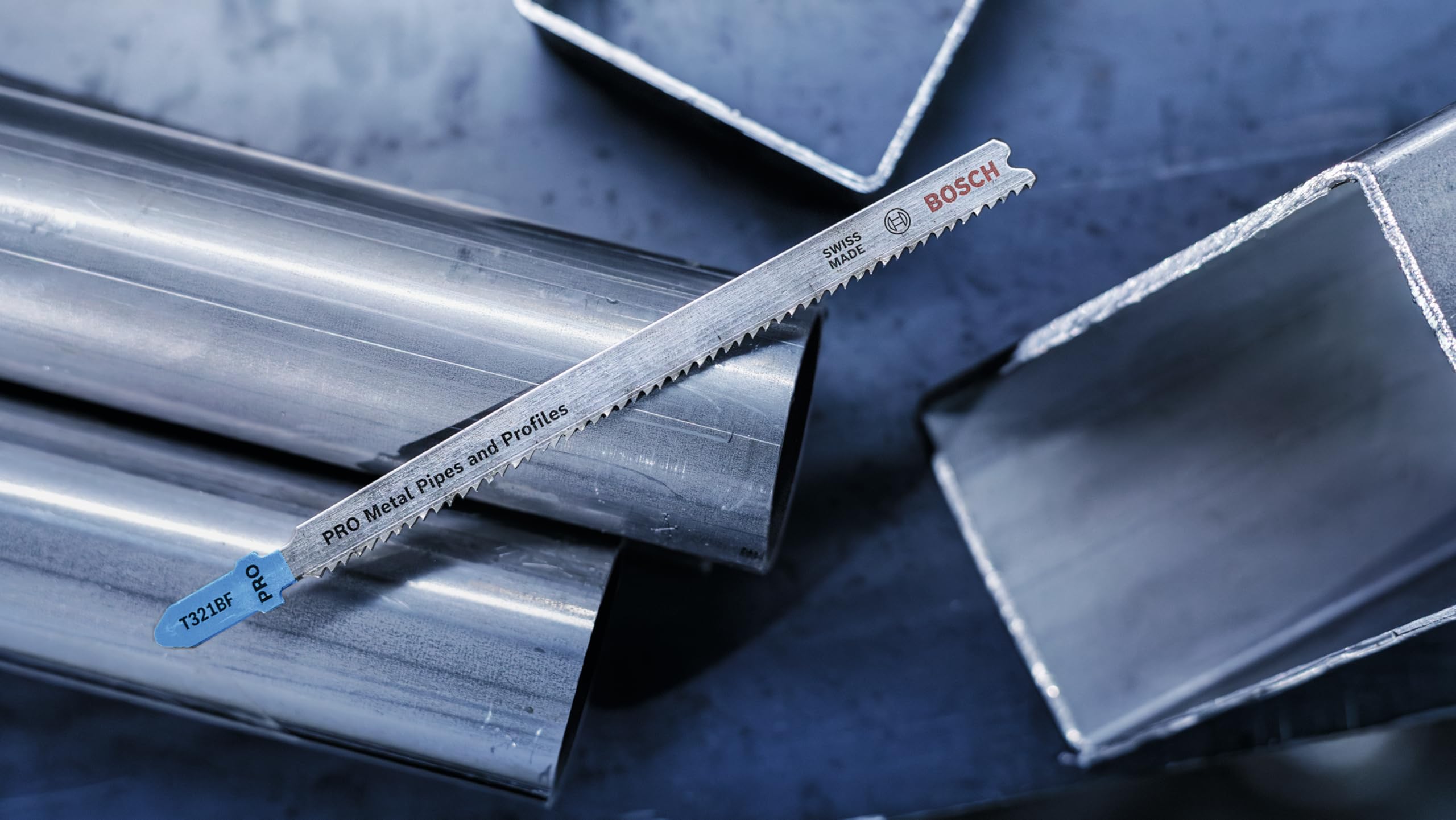 Bosch 25x Lame de scie sauteuse PRO Metal Pipes and Profiles T321BF (pour Profilés et tuyaux en métal, Tôles en acier, Longueur 132 mm, Professional Accessoire Scie sauteuse)