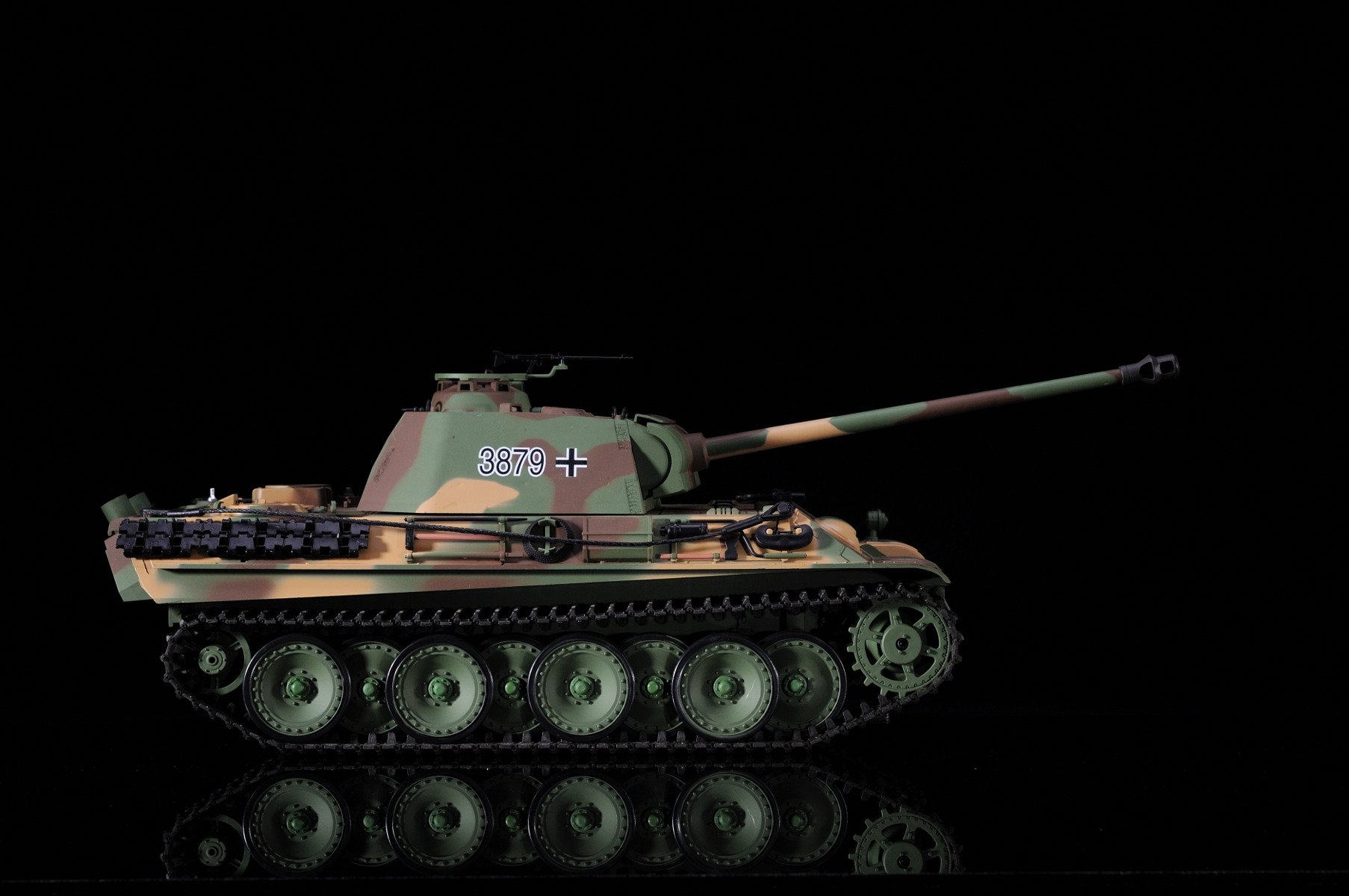 ES-Toys Panzer ferngesteuert mit Schußfunktion Panther G Heng Long 1:16 mit Rauch&Sound und Stahlgetriebe - 2,4Ghz -V 6.0