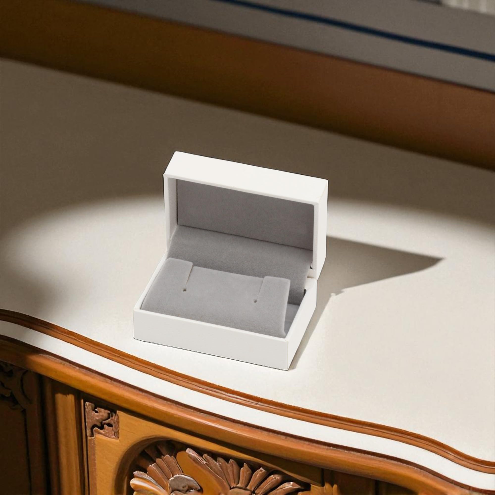 1 Pcs Jewelry Boxes Rectangle Right-Angle Earring Box Faux Leather Paper Satin Fabric White 7x5x3.5cm