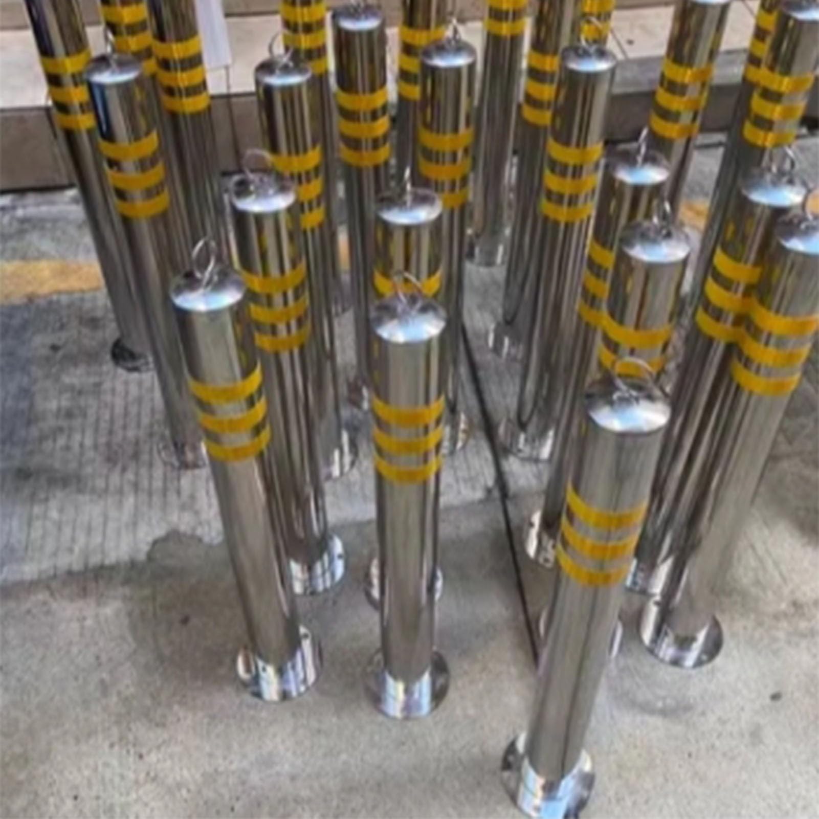 Postes de bolardo de seguridad para calzadas, construcción de acero duradero, columna de advertencia de tubería gruesa para protección de vehículos y gestión del tráfico