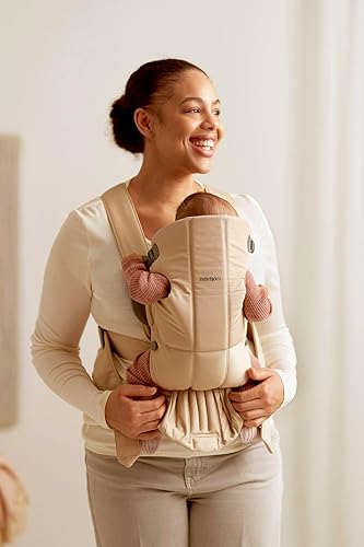 Miniatura 5 de BabyBjörn Portabebés Mini, beige, tejido Portabebés para recién nacidos (7-25 libras), ergonómico, fácil de usar
