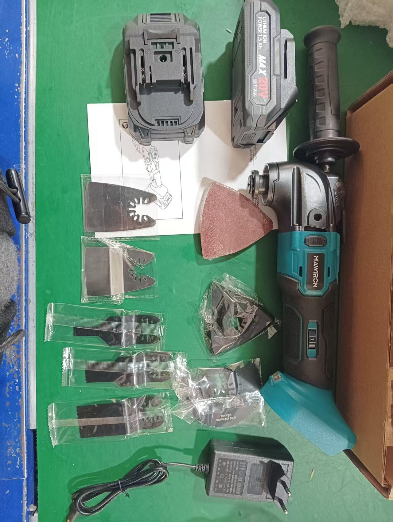 Oszillierendes Werkzeug, Multifunktionswerkzeug Akku mit 2PCS 3.0Ah Akkus, Oszillationswerkzeug Multitool, Multimaster zum Entfernen/Schaben/Schneiden, Bürstenloses 6 Variable 6000-20000 U/min