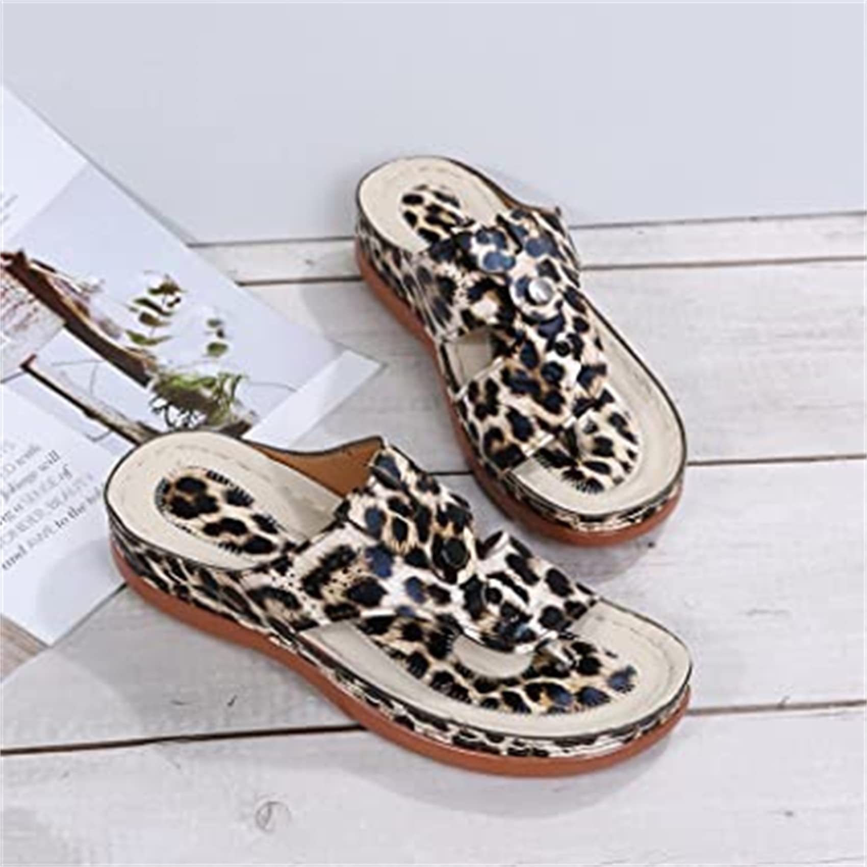 Zomer Nieuwe Sleehak Slippers Dames Lichtgewicht Orthopedische Sandalen Vintage Hollow Back Strap Slippers Rubber Platform Slippers Dames Leisure Beach Schoenen (Color : Beige, Size : 36 EU