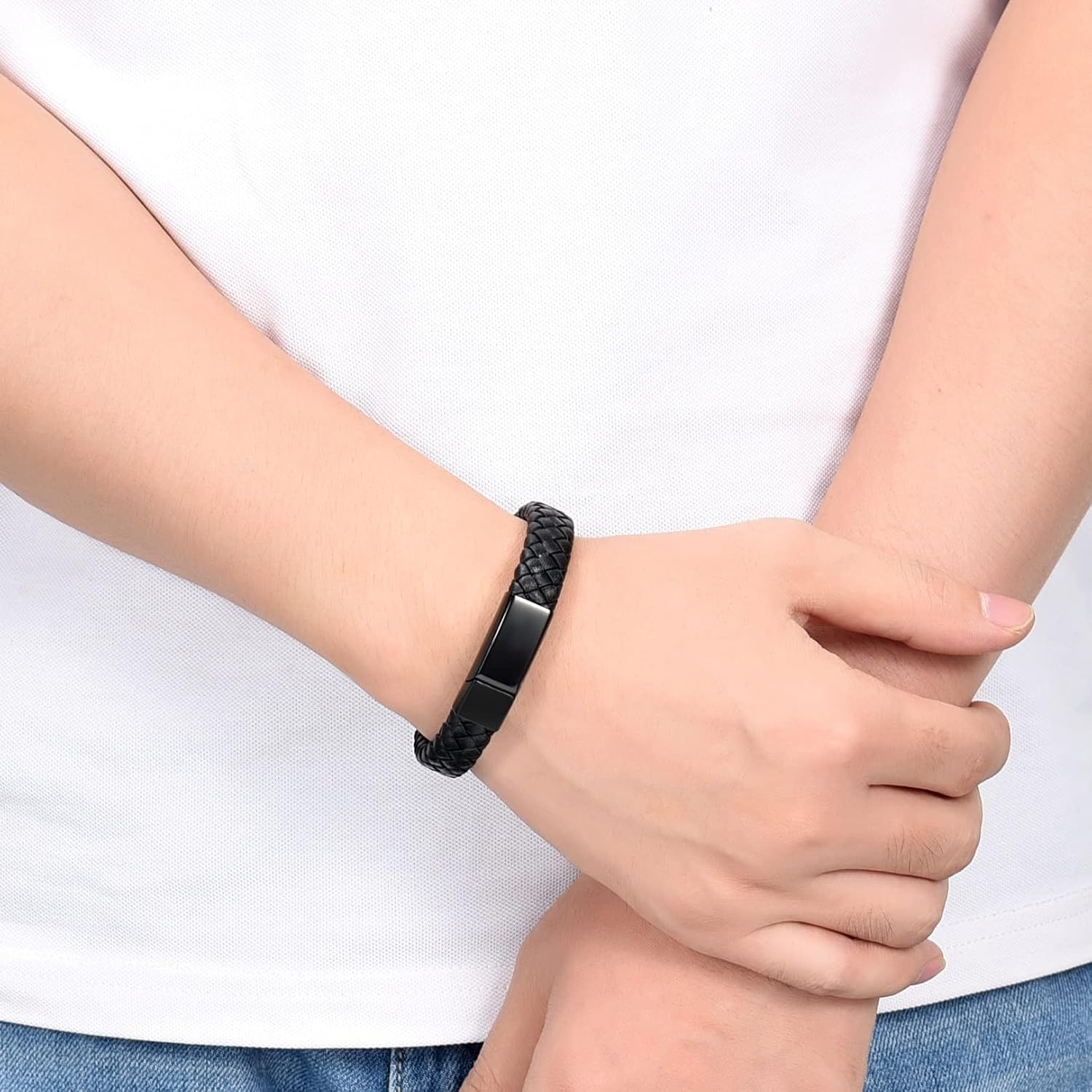 zeqingjw Cremation Memorial Urn Bracelet Made of Genuine Leather, Stainless Steel Cremation Bangle Keepsake Urn Bracelet for Ashes