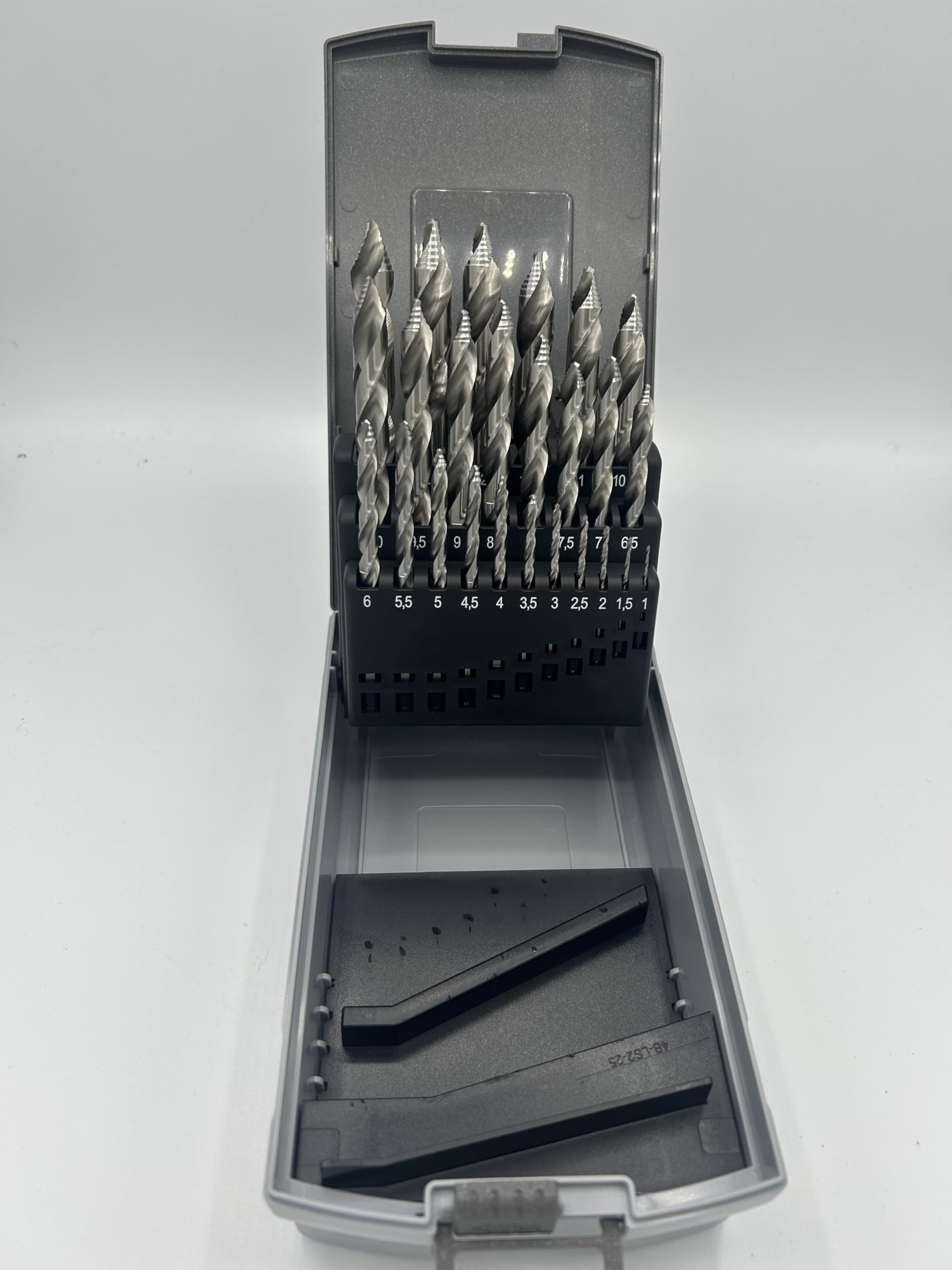 V-Tools Juego de brocas helicoidales DIN 338 HSS M2 – 25 piezas (1,0 – 13,0 mm) – Perforación de alta precisión sin perforación previa – Para metal, chapa y plástico – Incluye caja de plástico