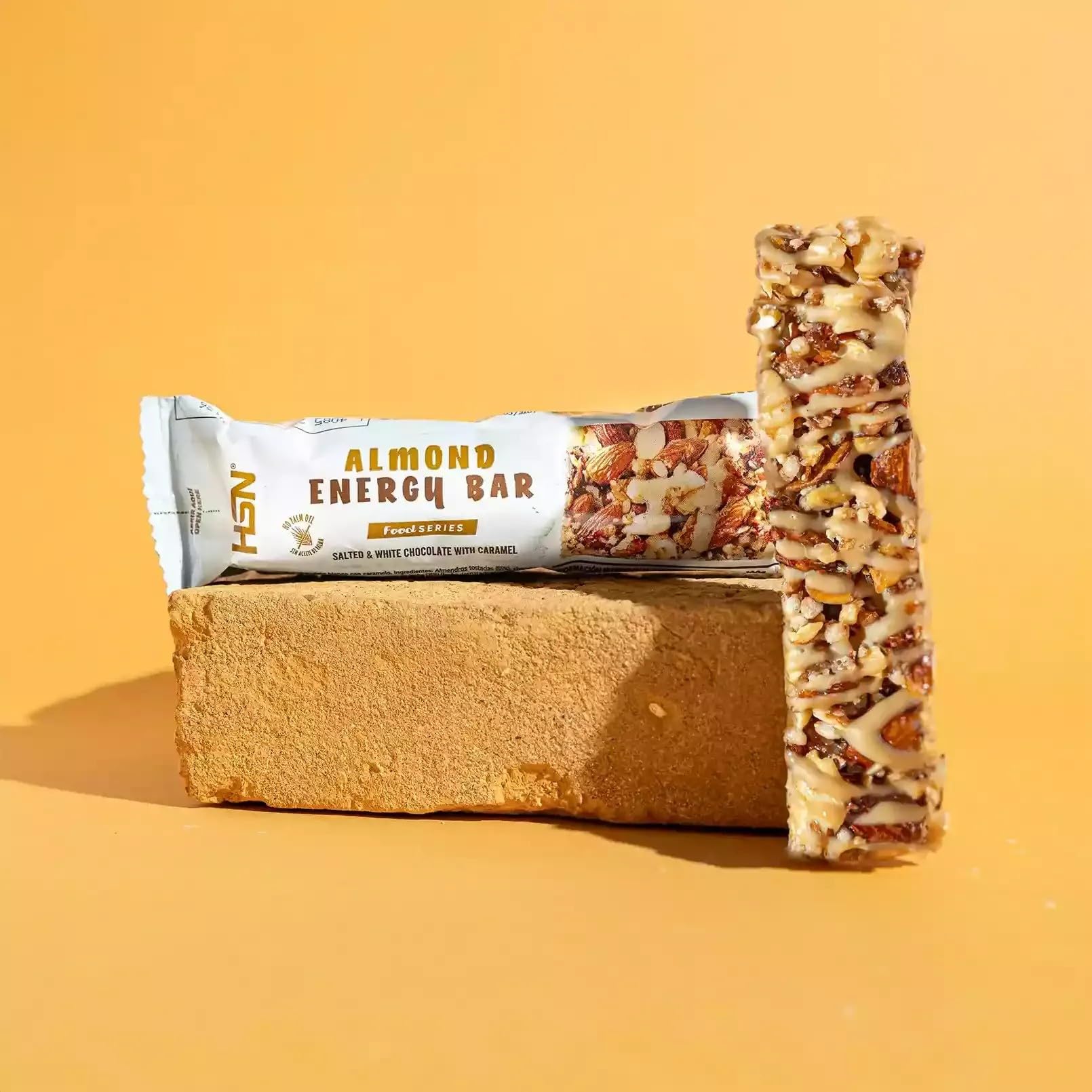 HSN Barritas Energéticas de Almendra Almond Energy Bar | Chocolate Blanco Caramelo Salado - 18 unidades de 40g | Ingredientes Naturales | Sin Aceite de Palma Sin Azúcares Añadidos | Apto Vegetariano
