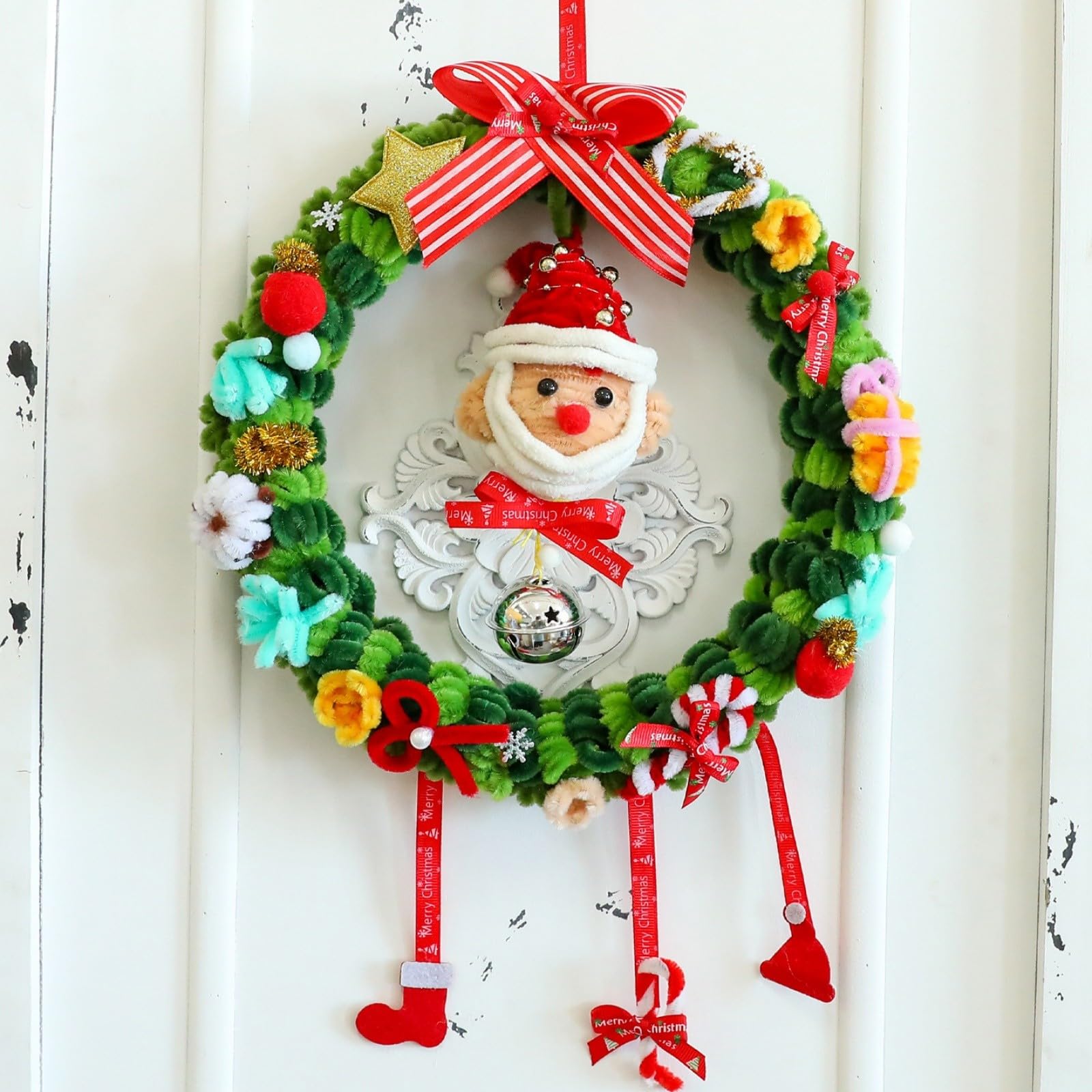 Navidad que llena cada rincón con decoración adecuada para interiores y exteriores, transmite deseos sinceros y adorna tu temporada festiva. 062891