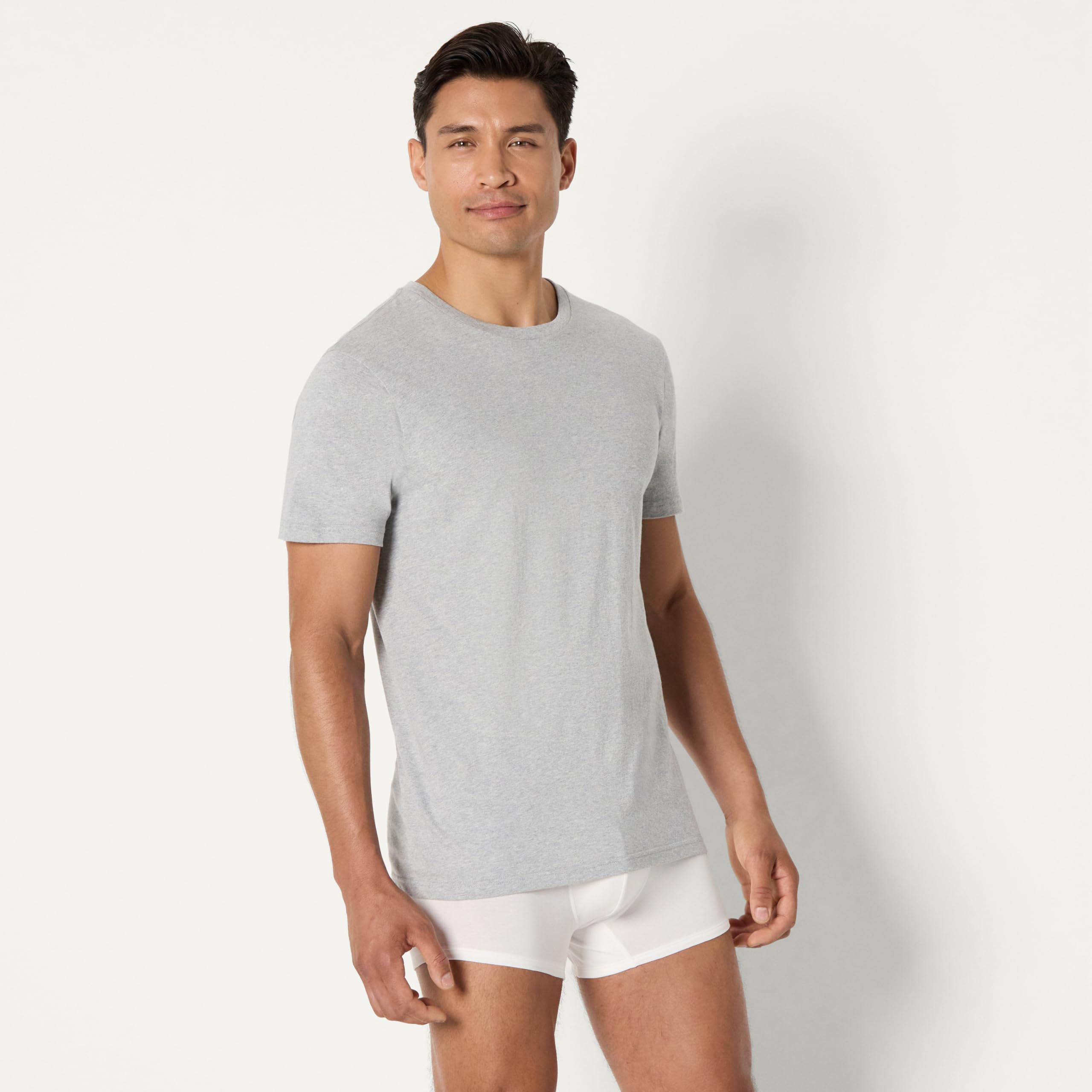 Amazon Essentials Men's Slim-Fit Cotton Crew Neck Vests, Pack of 6 — view 5