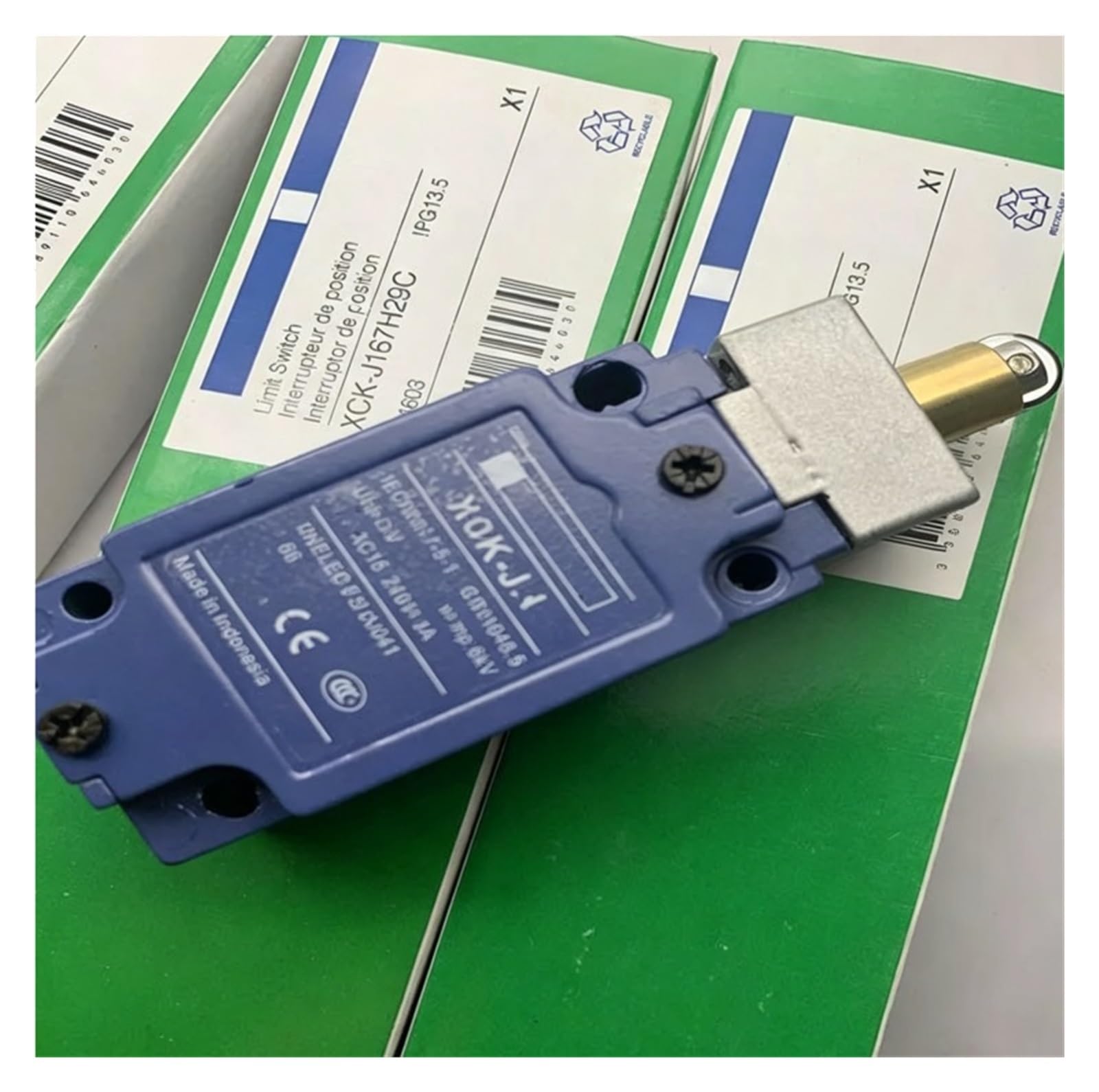 CXDFRSER 1pcs XCK-J10511 XCK-J.C XCK-J10511H29C Inductive sensor(XCK-J.C)