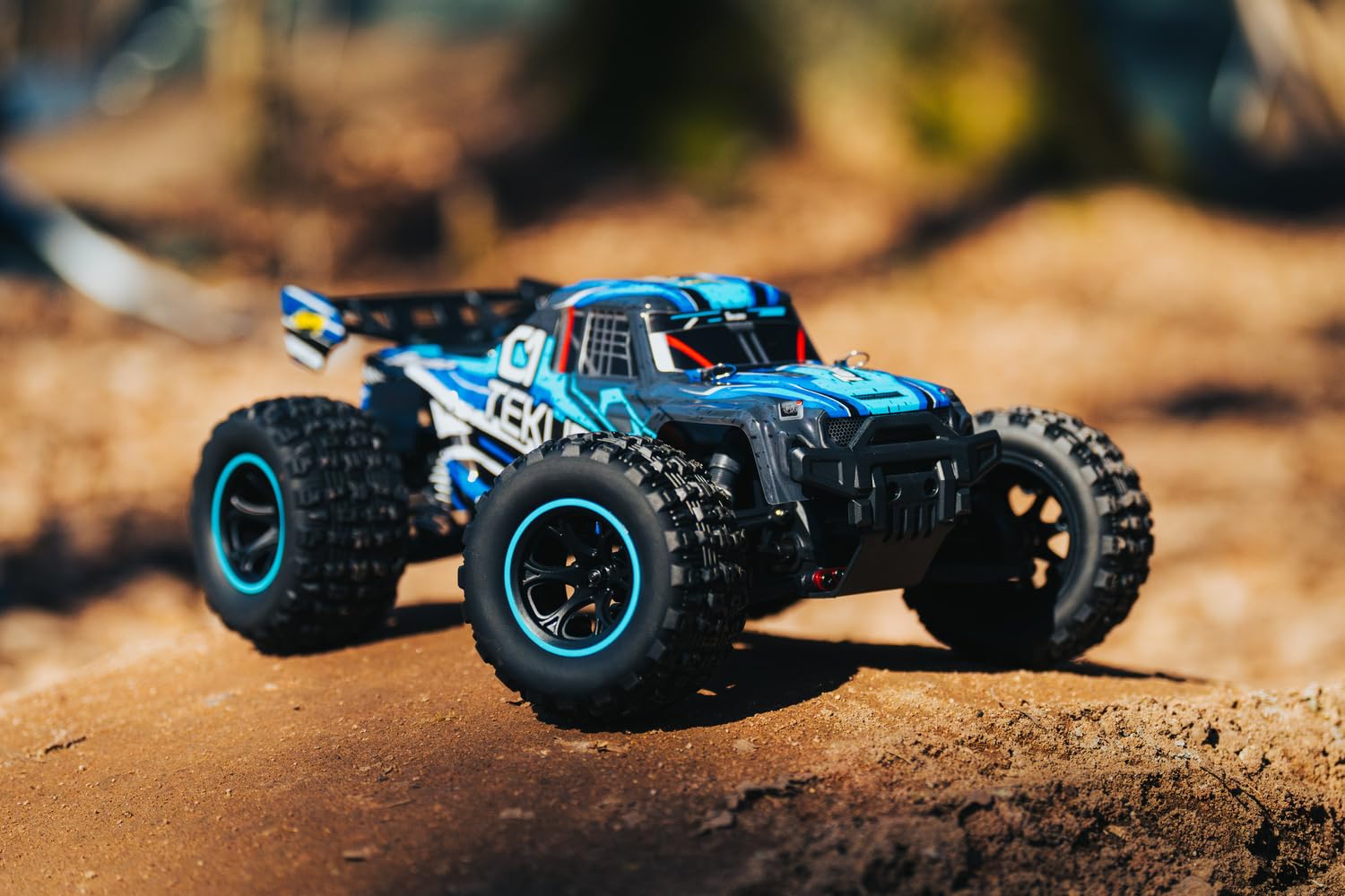 Carson 1:10 XS Tekuro 100% RTR grigio/blu – auto radiocomandata, RC buggy, incluse batterie e radiocomando, buggy off-road, 40 km/h, RC per esterni