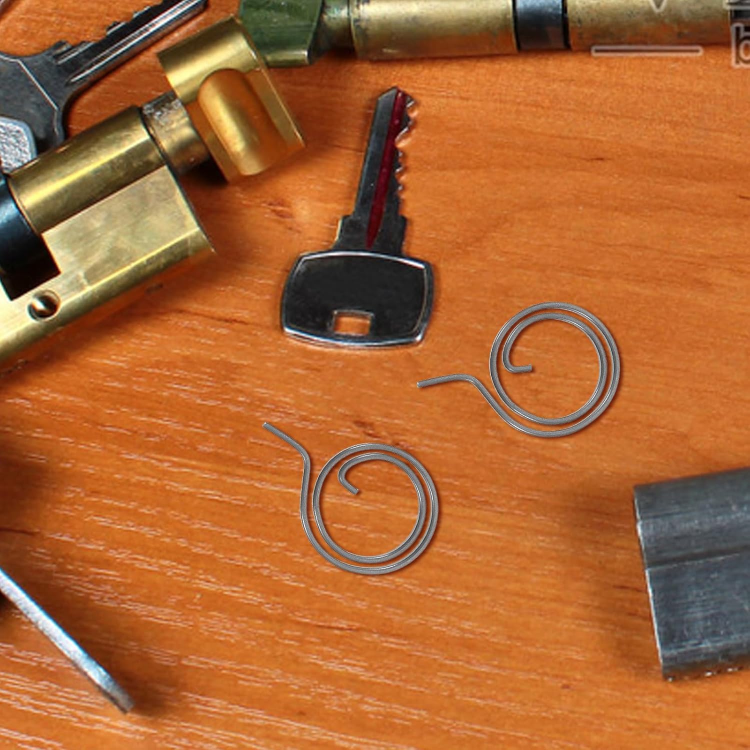 Lurrose 10 Pieces Iron Lock Core Springs for Bedroom Door Lock Spring Kit Bulk Replacement for Anti-Theft Doors Heavy Duty Accessories