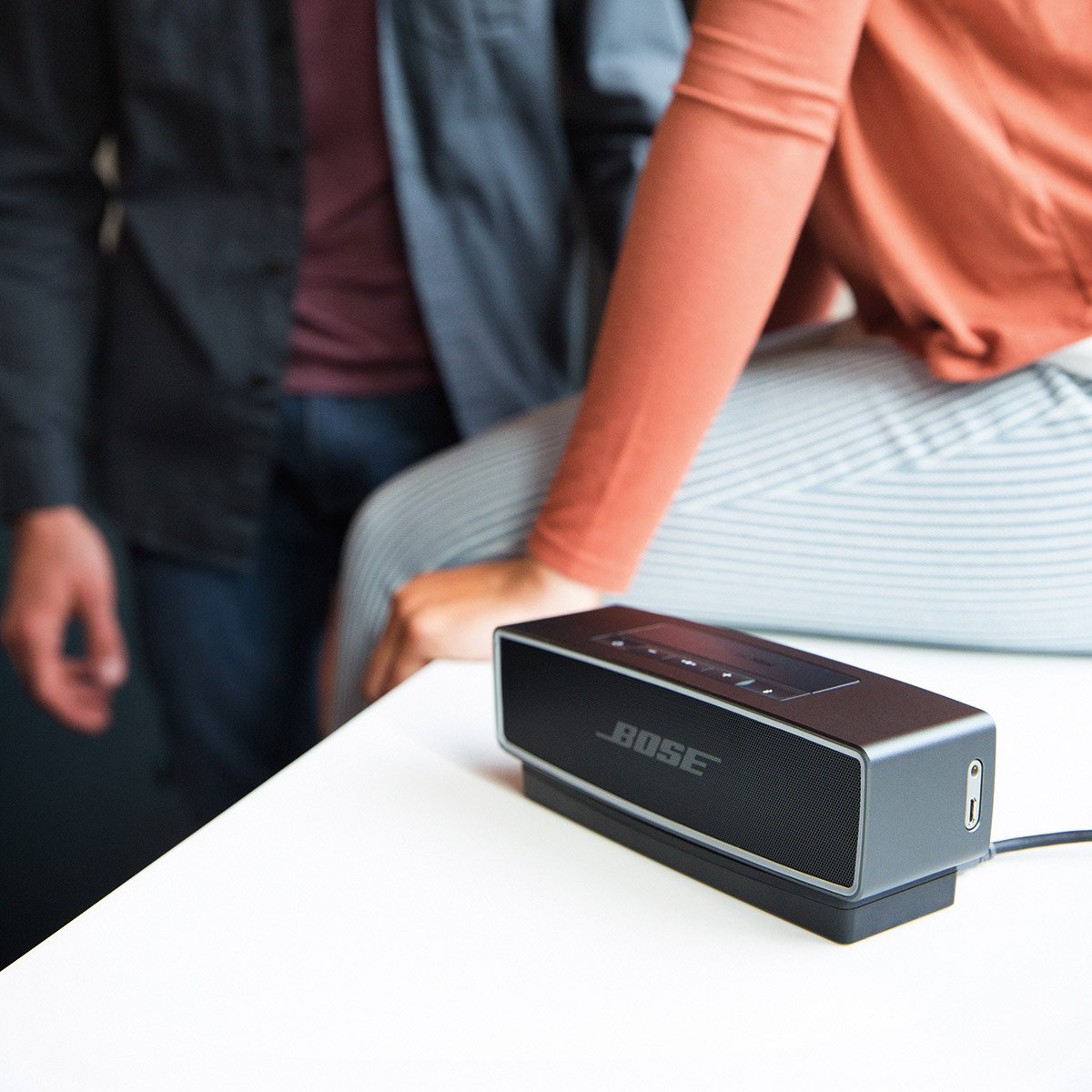 Bose SoundLink Mini II - Altavoz portátil Bluetooth, Color carbón
