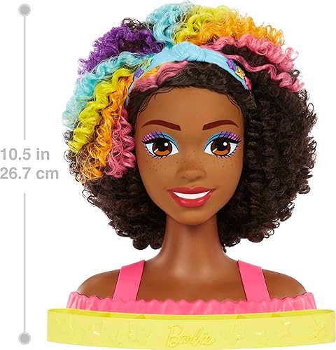 Miniatura 6 de Barbie Cabeza de muñeca totalmente peinada y más de 20 accesorios, revelación de color y piezas que cambian de color, cabello rizado marrón neón