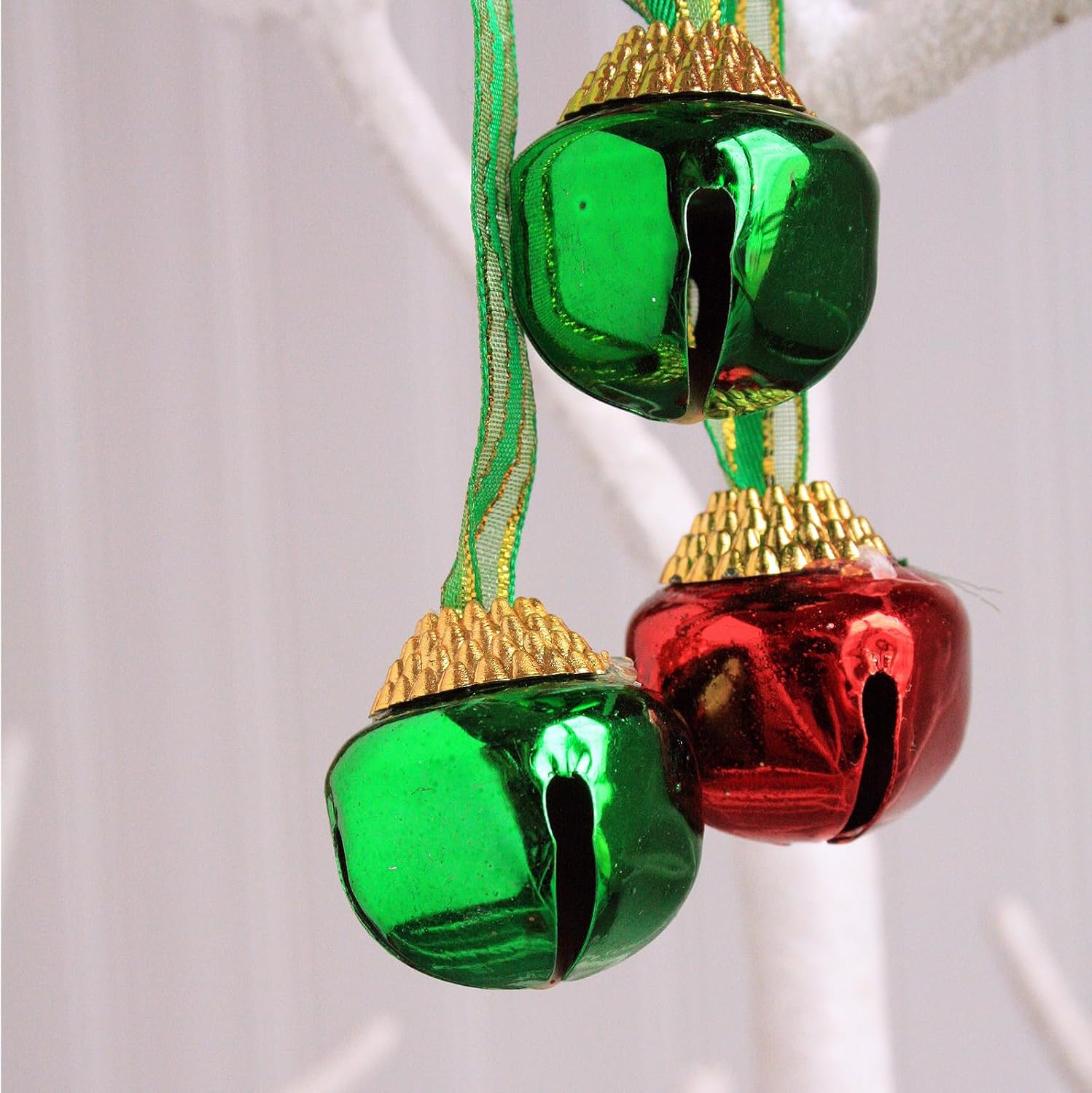 Luyoaozy 120Pcs 1 Inch Christmas Jingle Bells for Crafts Bell Bulk for Christmas Home and Pet Decorations Xmas Decor Party Favors Supplies