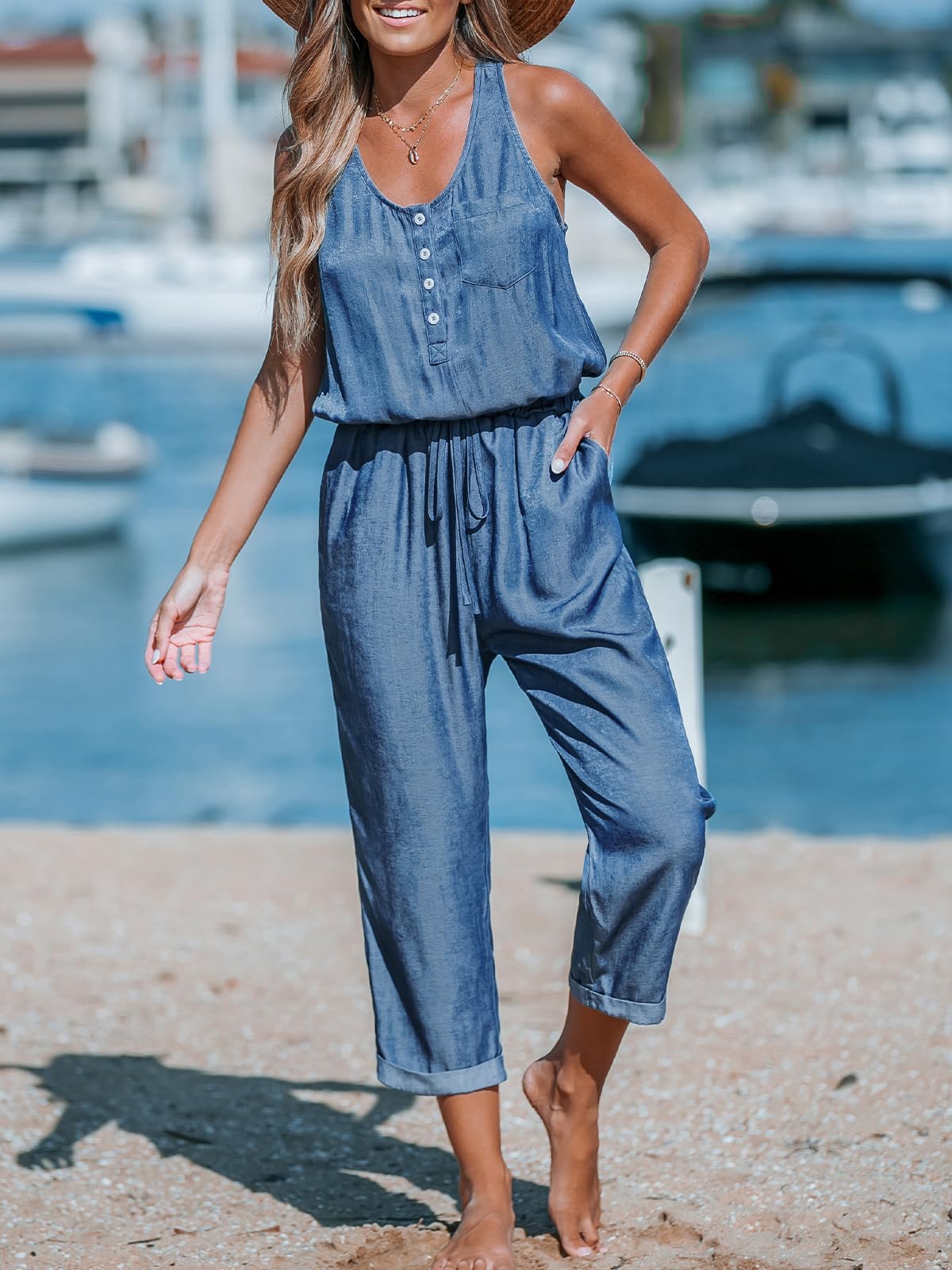 CUPSHE Combinaison pour femme avec col rond sans manches boutonnée à la taille et jambes longues et larges avec poches