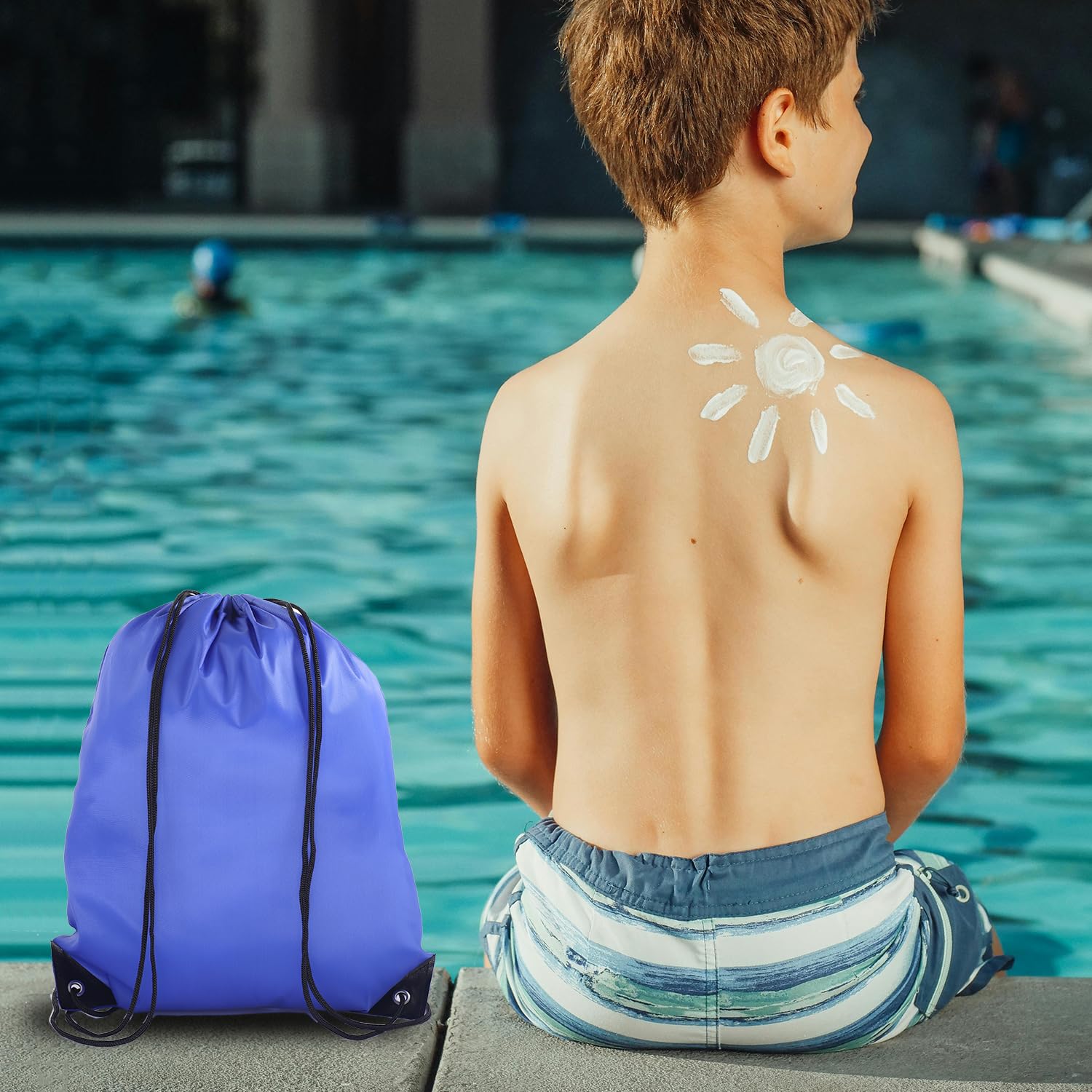 Bolsa multifuncional con cordón, opciones coloridas, esencial para viajes al gimnasio, materiales de nailon