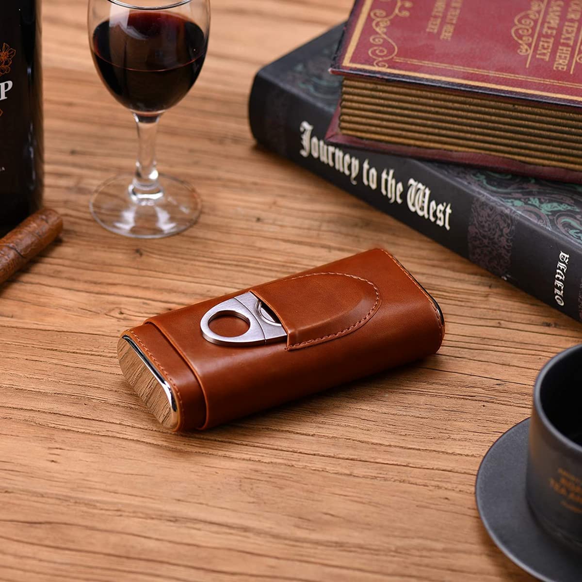 Zigarrenetui Aus Leder – 3-Finger Humidor Mit Zedernholz & Silber-Zigarrenschneider | Geschenk Für Männer (Vatertag, Weihnachten)