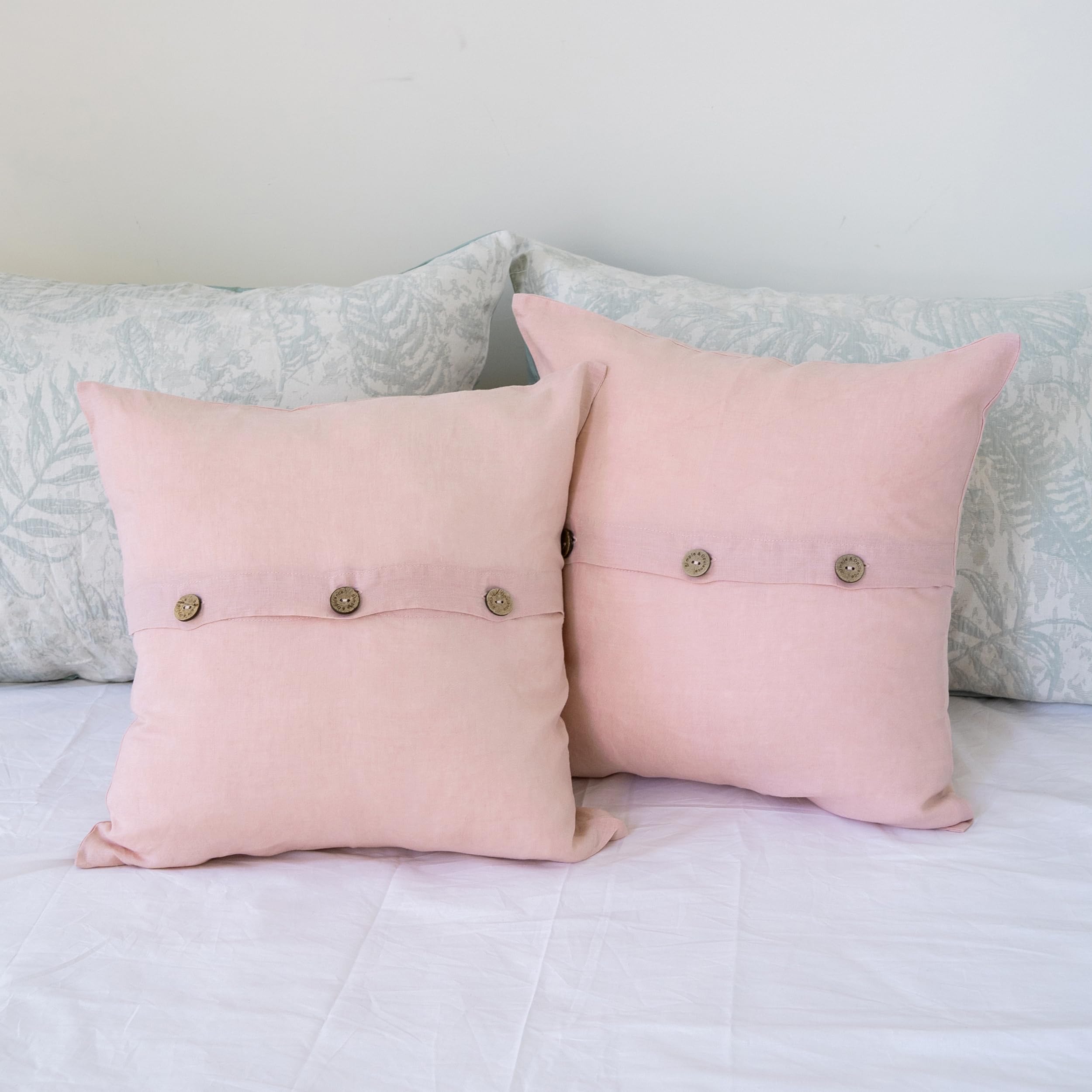 Simple&amp;Opulence Linen Throw Pillow Covers Pack of 2, Triple Coconut Button Vintage Farmhouse Natural Flax Decorative Square Cushion Cover for Sofa Couch Chair - Brush Pink, 18'' x 18''