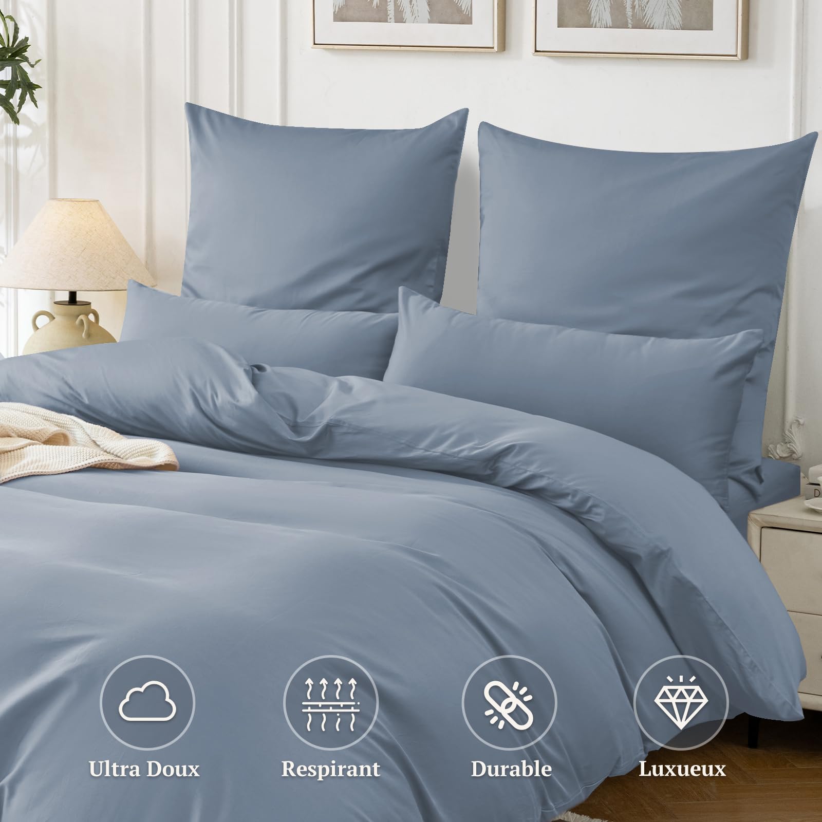 SOULFUL Housse de Couette 220x240 Satin de Coton avec 2 Taies d'oreiller 65x65 cm - Soyeux et Respirant - 100% Coton à Longues Fibres - Bleu Acier Parure de Lit 220x240 Coton avec Fermeture Éclair - 2