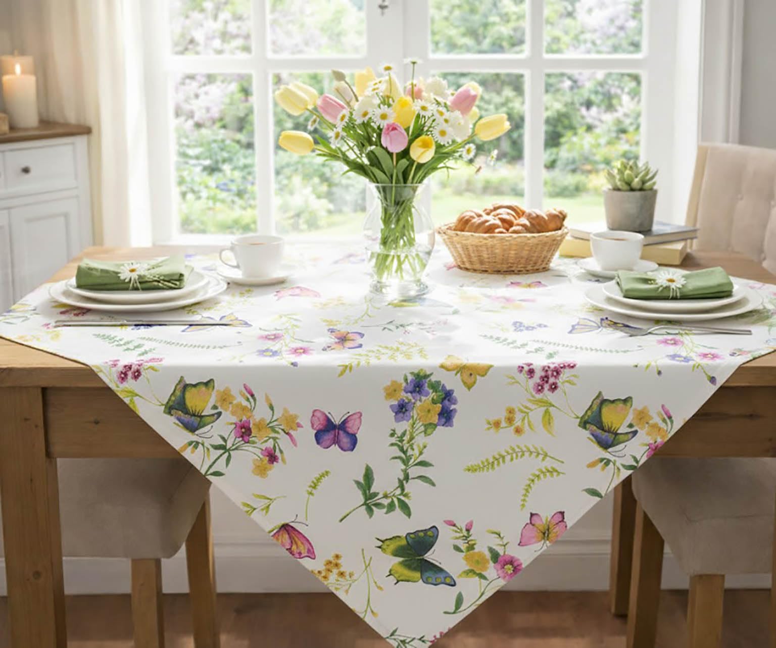 KAMACA Tischdecke Schmetterlinge auf der Blumenwiese Tischwäsche Küche Esstisch Frühling Sommer Blumen waschbare Tischdekoration ganzjährig (Mitteldecke 85x85 cm)