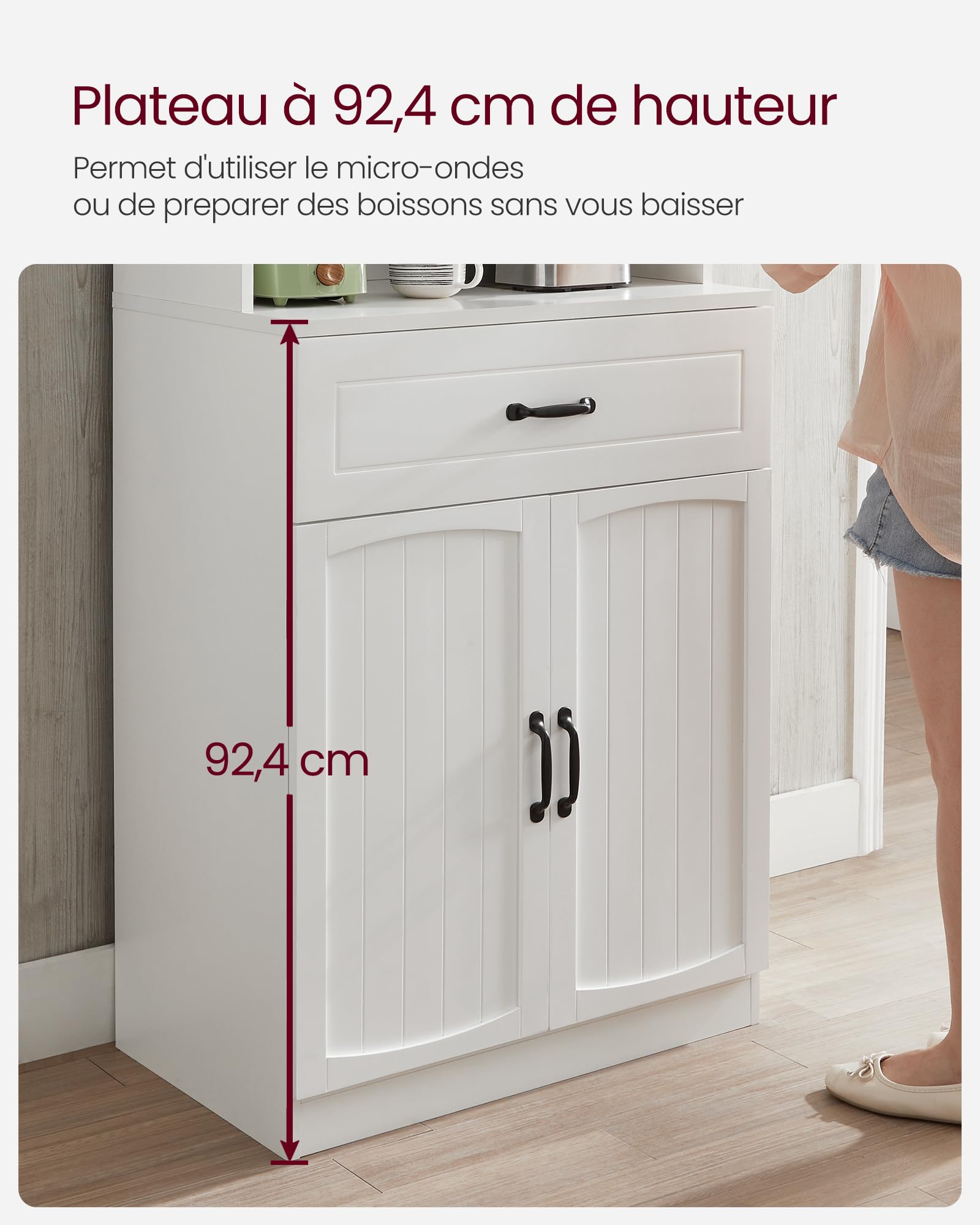 VASAGLE Buffet Haut Cuisine, Meuble de Rangement, Garde-Manger, Vaisselier, avec Portes en Verre et Étagères Réglables, Trou de Passage des Câbles, pour Micro-Ondes, Style Moderne, Blanc LSC361W21
