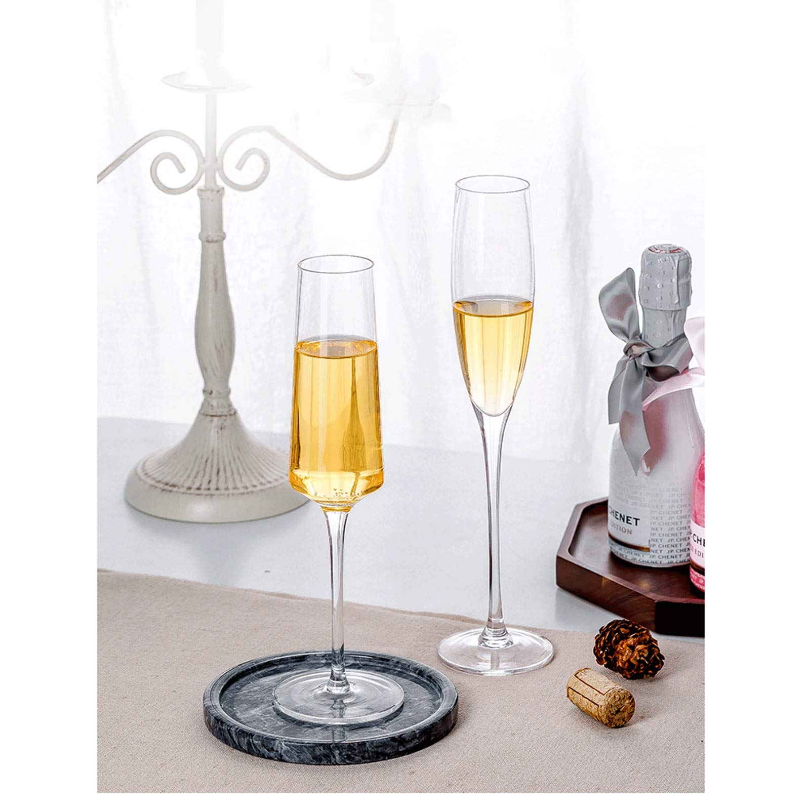 Champagnerkelche 4 Kristall-Champagnergläser – 200 ml, bleifreies Kristall, einteiliges Formteil, kristallklar, elegant und schön, spülmaschinenfest. Schaumweingläser