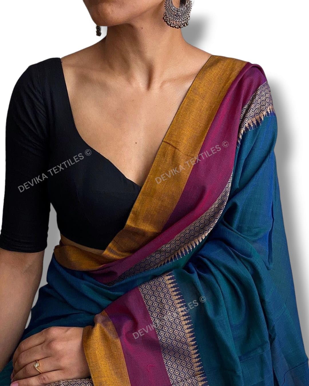 DEVIKA TEXTILESAVANI Border Narayanpeth Pure Handloom Cotton Sarees with Running Blouse Piece For Womens