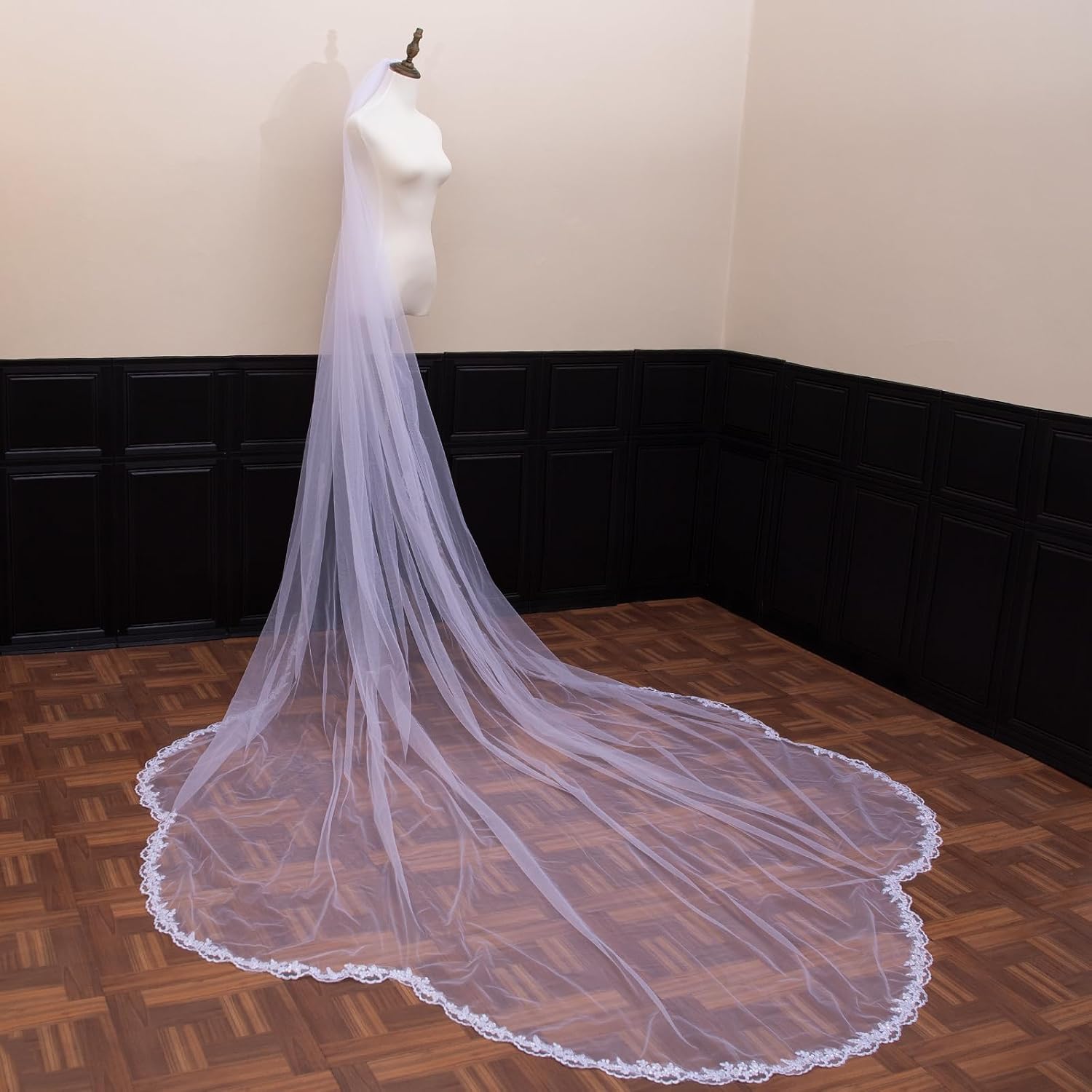 Lace Bridal Veil Flower Wedding Veils Cathedral Length 1 Tier with Metal Comb for Women