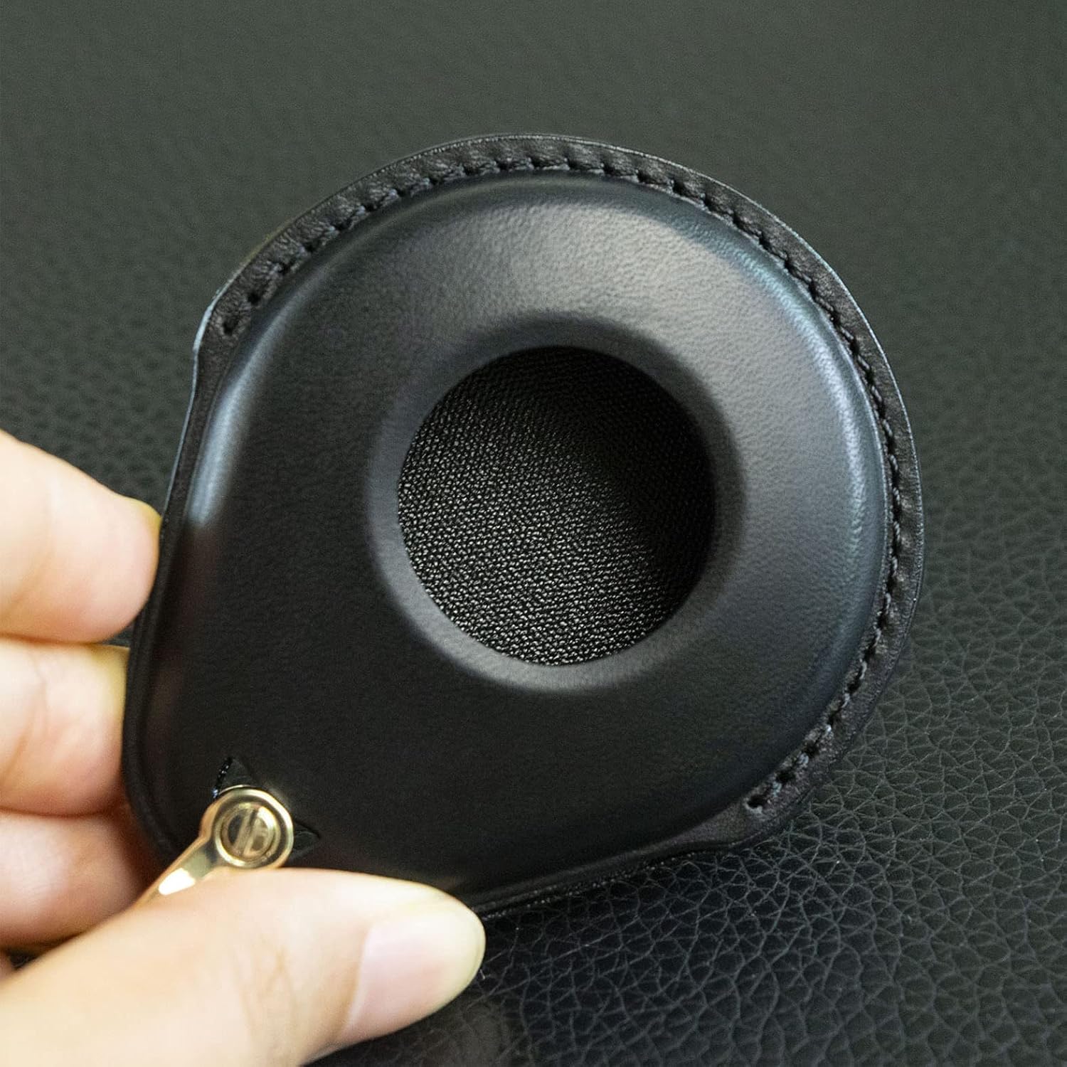 Key Fob case compatible with Sportster 883 X48 Street 750 Road Glide Softail Road King Fat Boy Low Rider Accessories Black